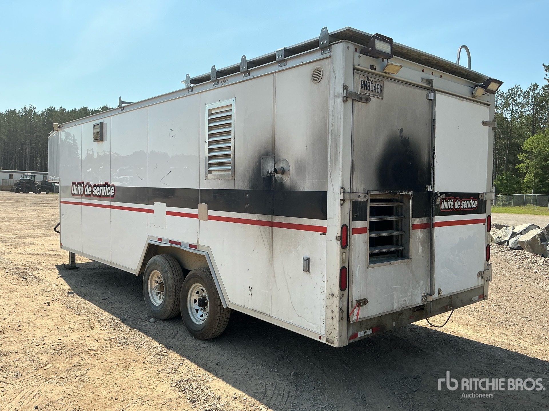 General Appearance with Picture, Left Rear Corner