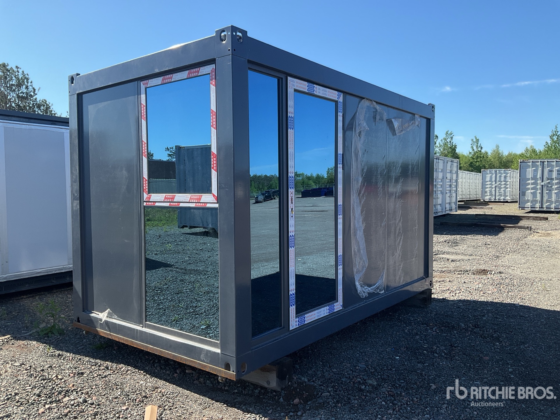 General Appearance with Image, coin avant gauche