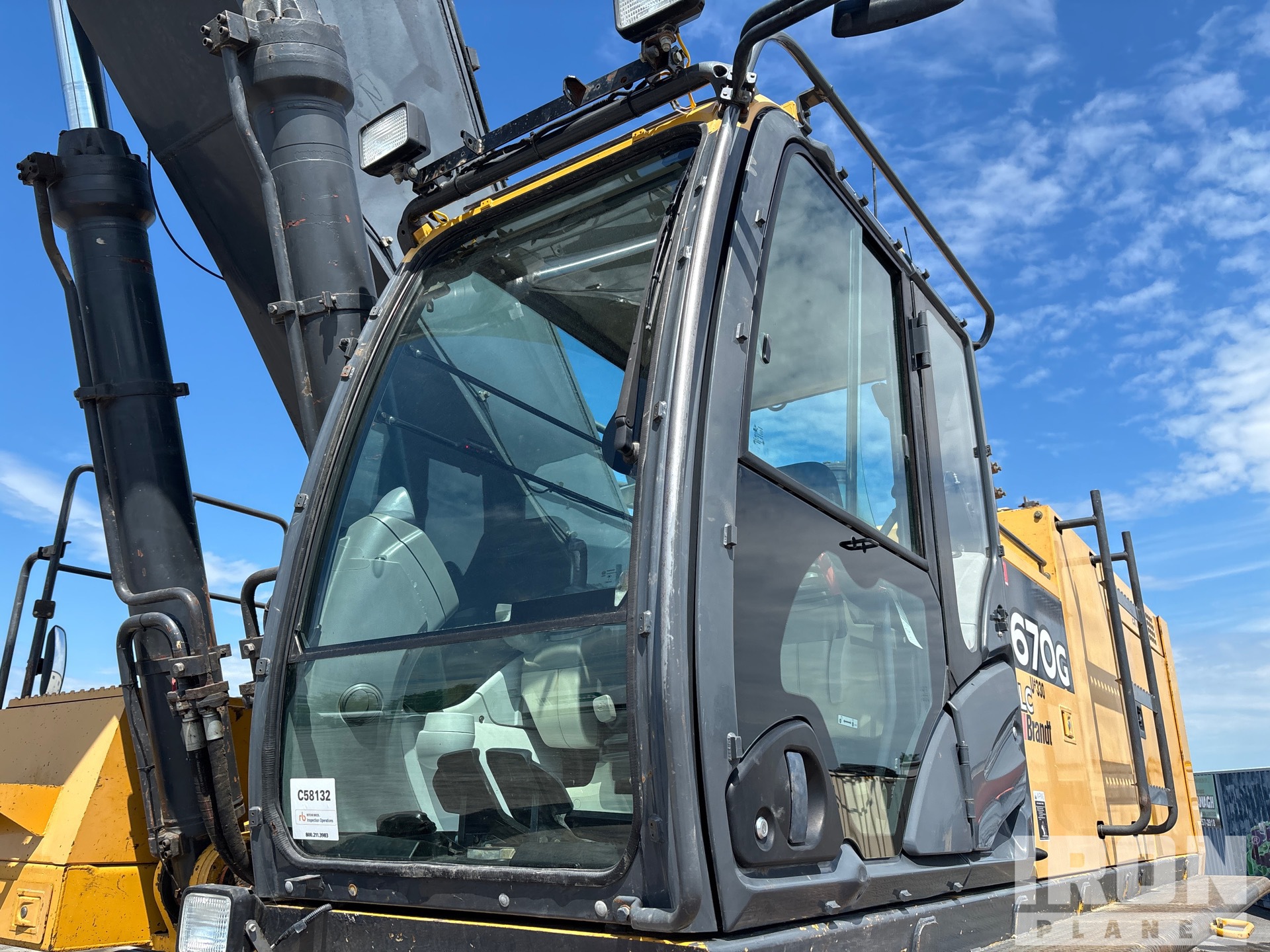 2014 John Deere 670G LC