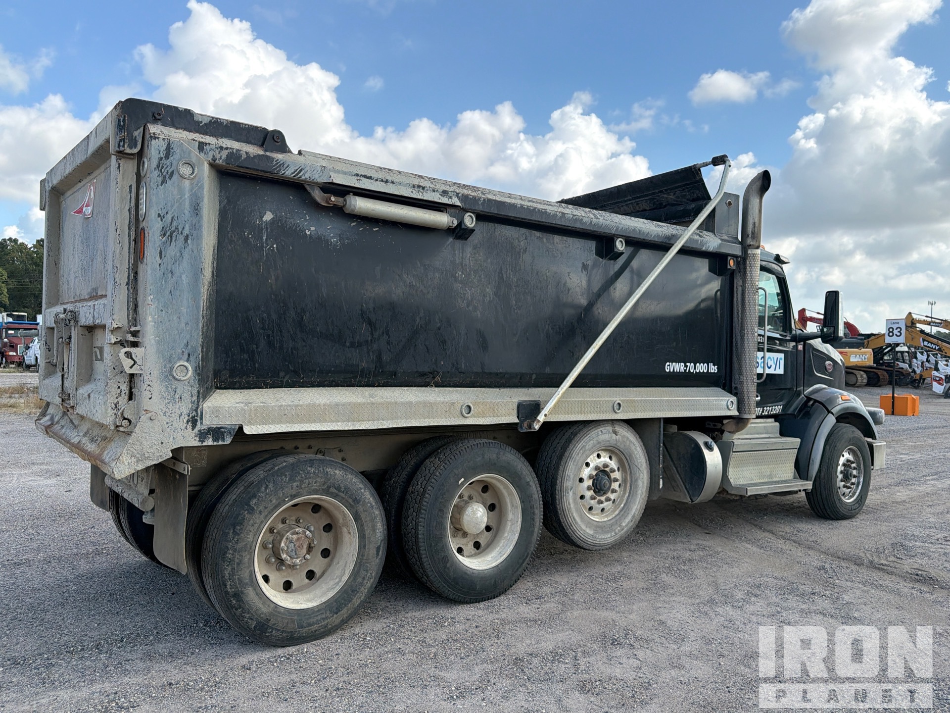 2023 Peterbilt 567