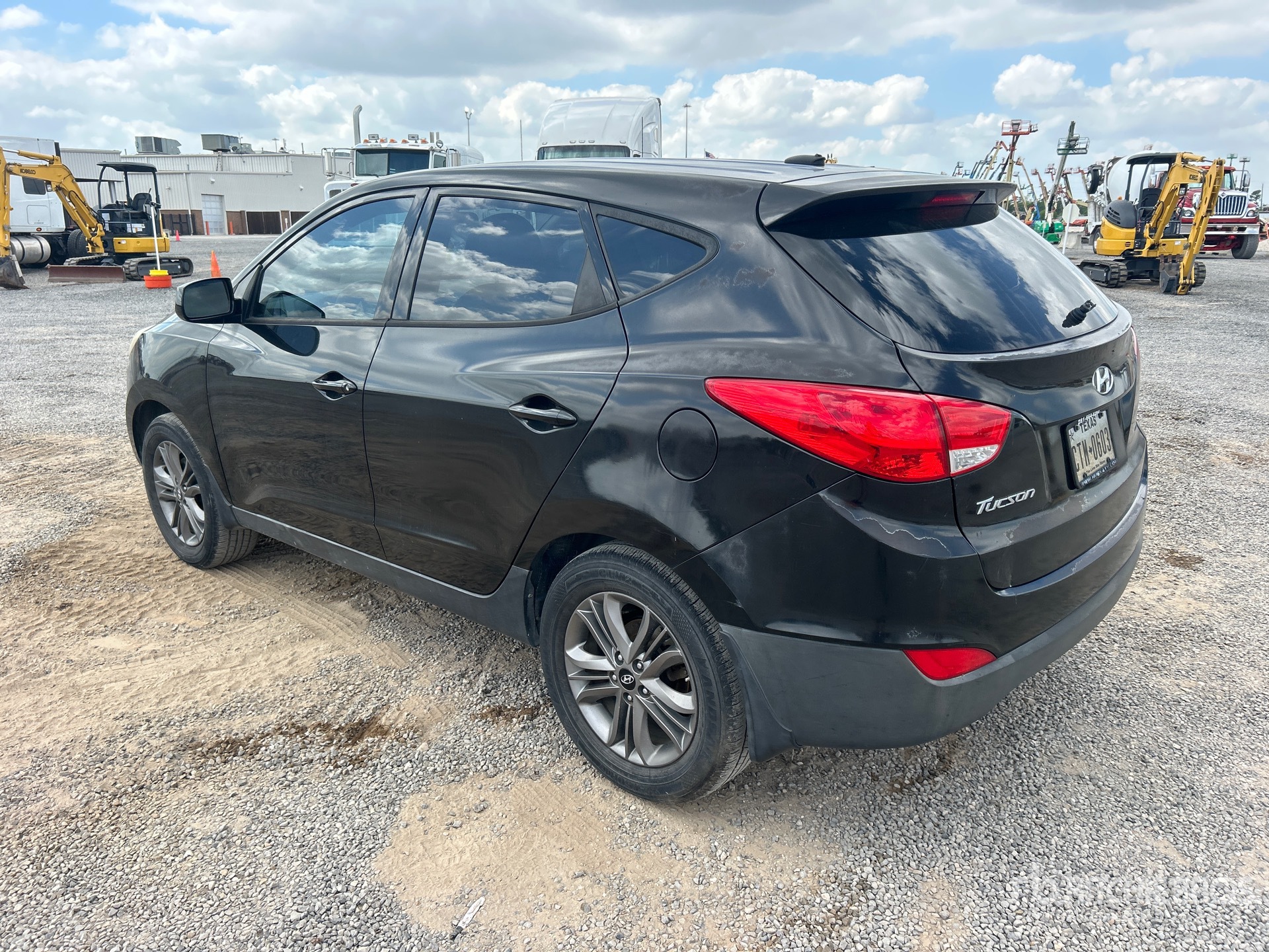 General Appearance with Picture, Left Rear Corner
