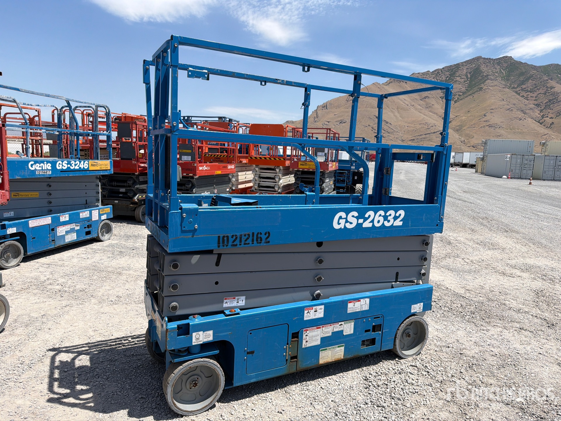 General Appearance with Picture, Left Front Corner