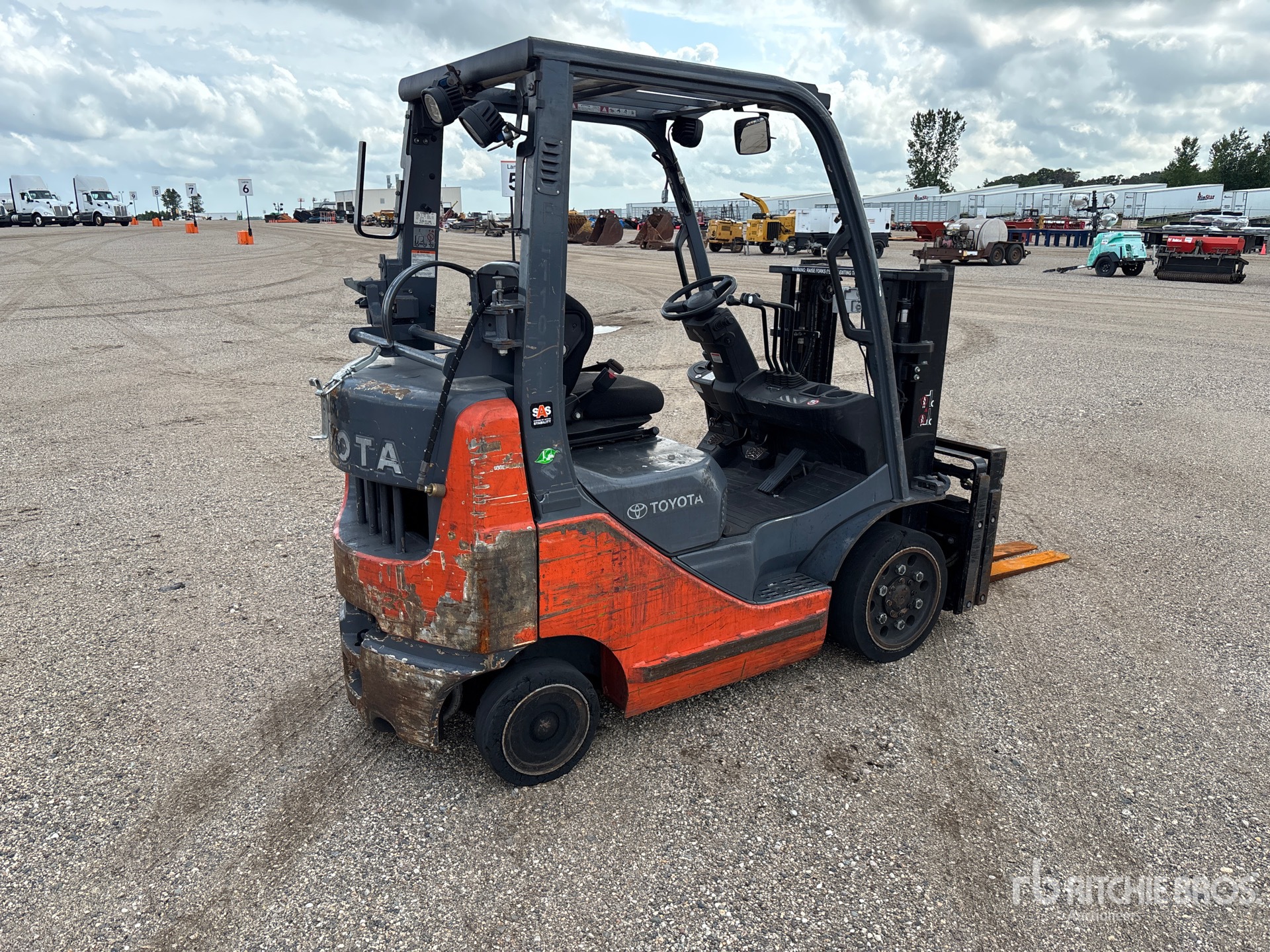 General Appearance with Picture, Right Rear Corner