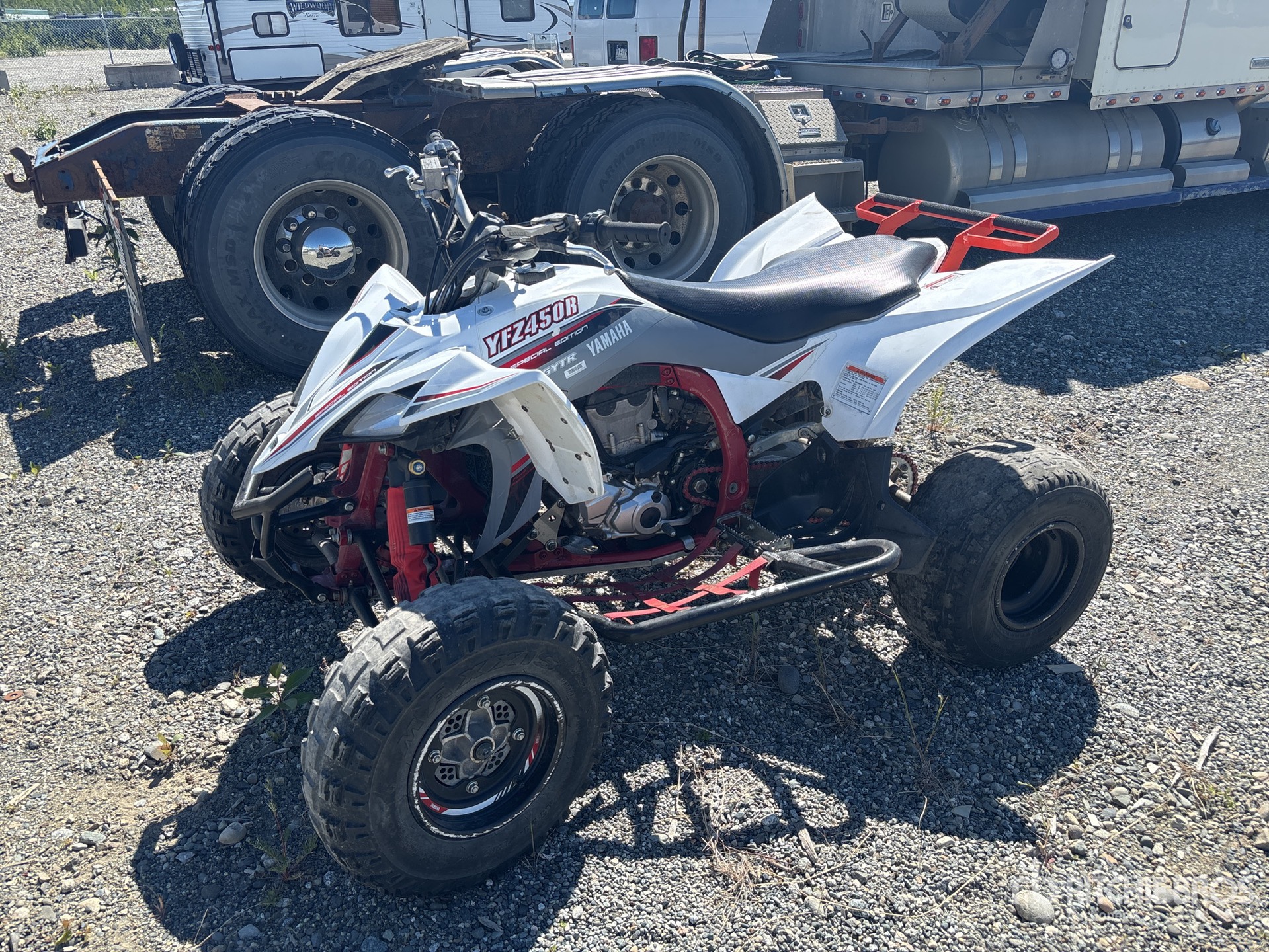 General Appearance with Picture, Left Front Corner