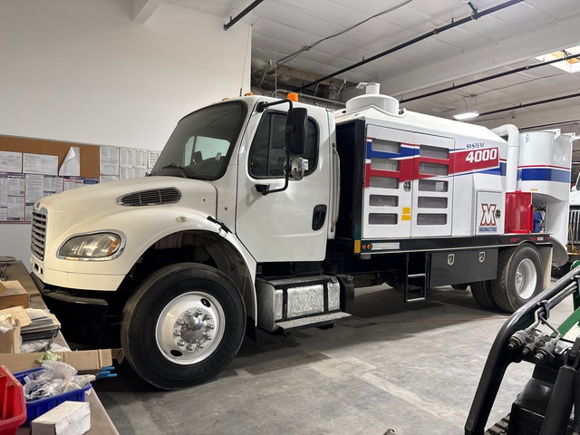 Vacmasters System VND S4000 on 2016 Freightliner M2 106 4x2 Vacuum Tanker Truck