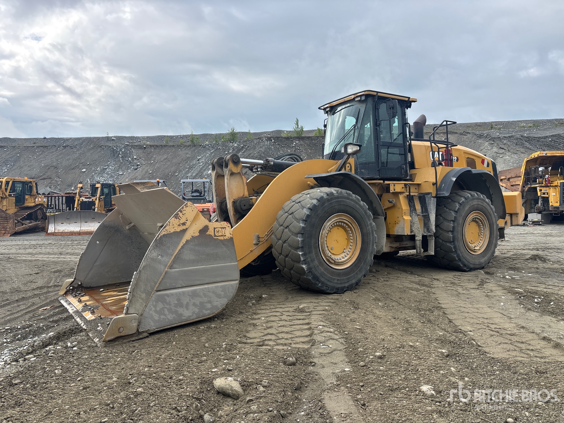 Photo of a 2016 Caterpillar 982M