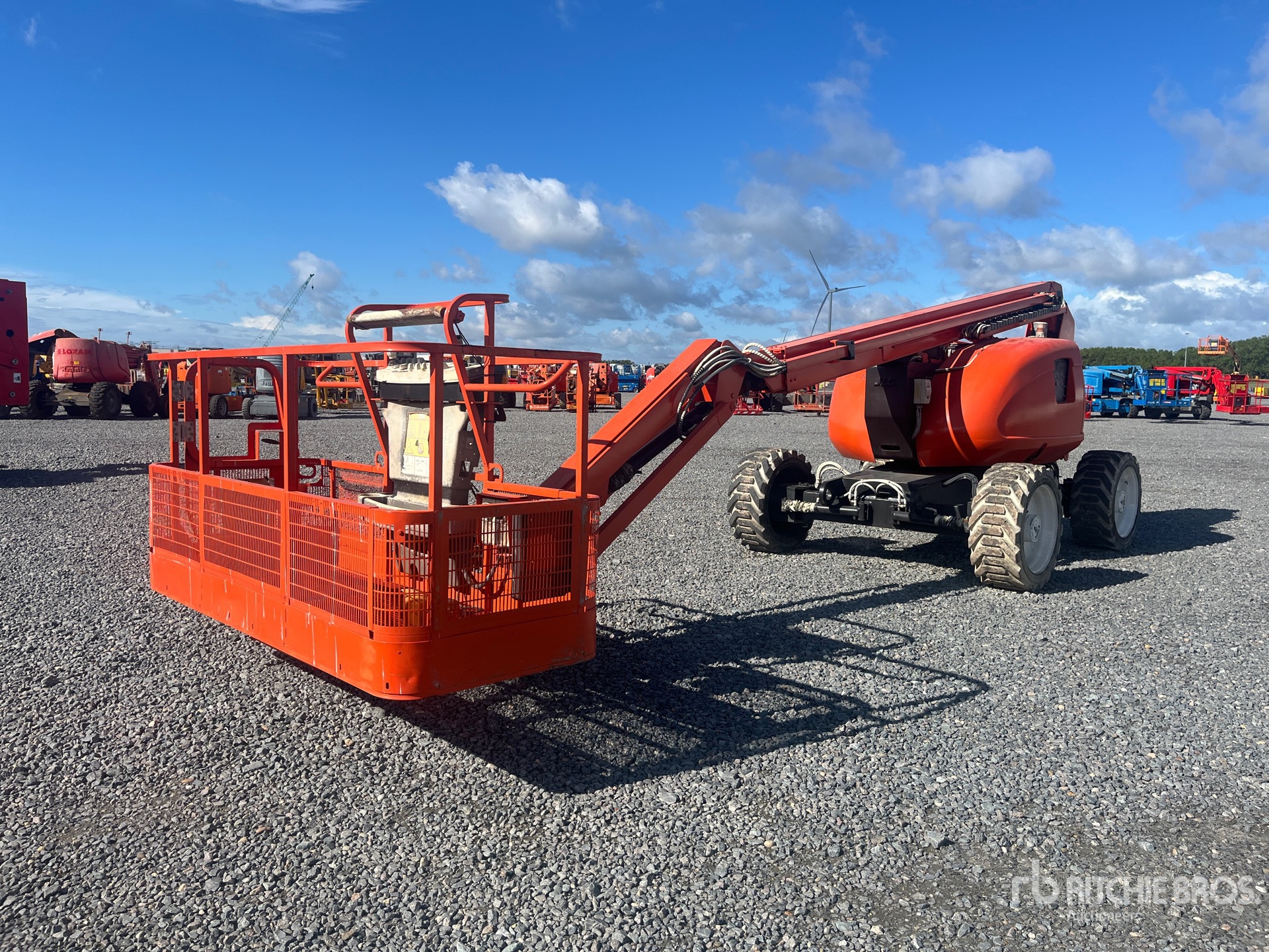 2015 JLG 600AJ