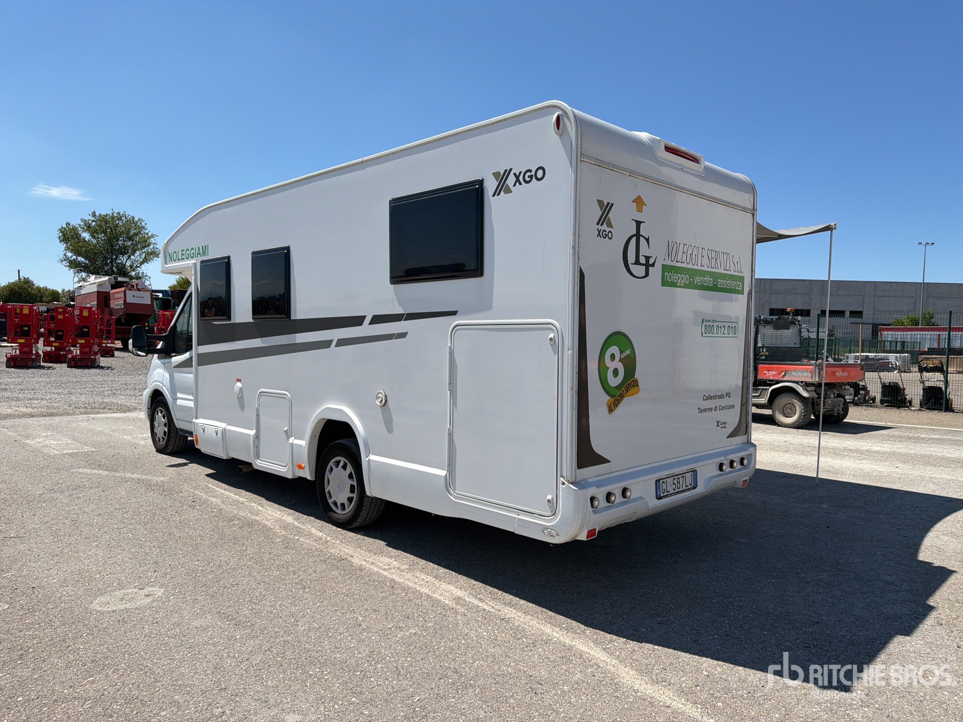 General Appearance with Picture, Left Rear Corner