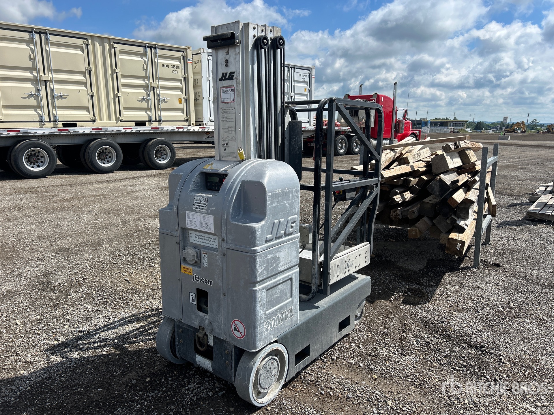 General Appearance with Picture, Right Rear Corner
