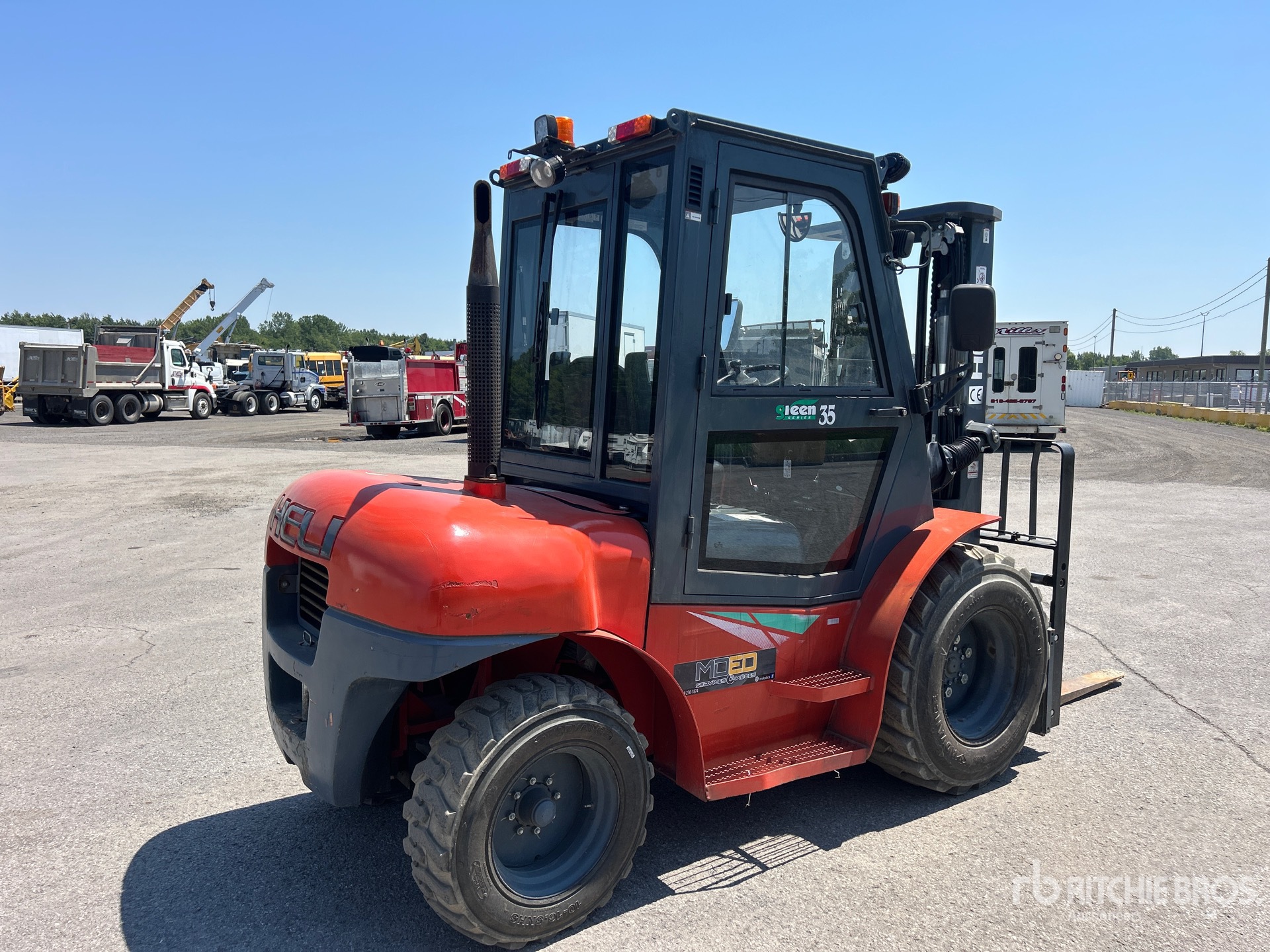 General Appearance with Picture, Right Rear Corner