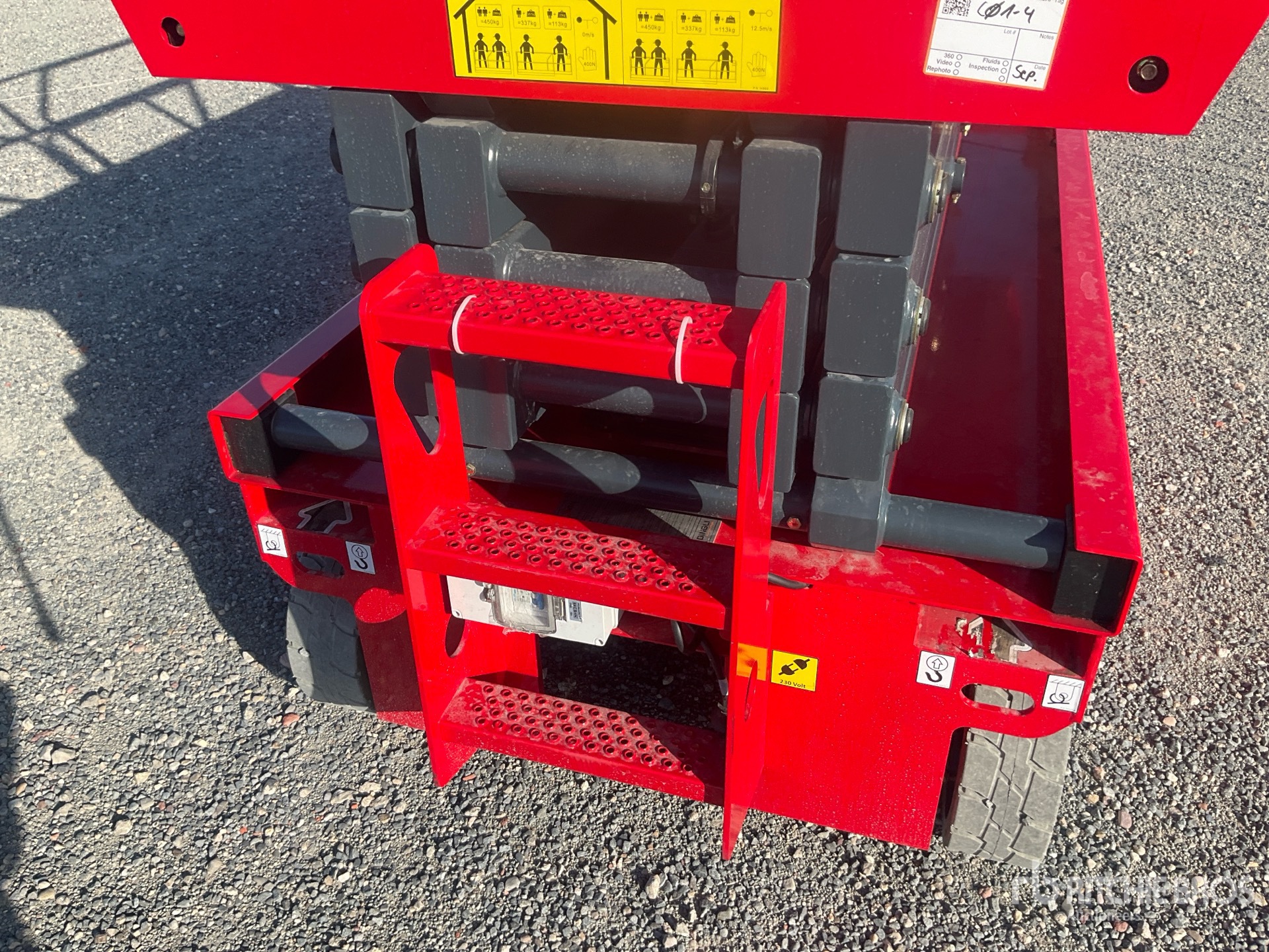 2025 Magni ES1012AC