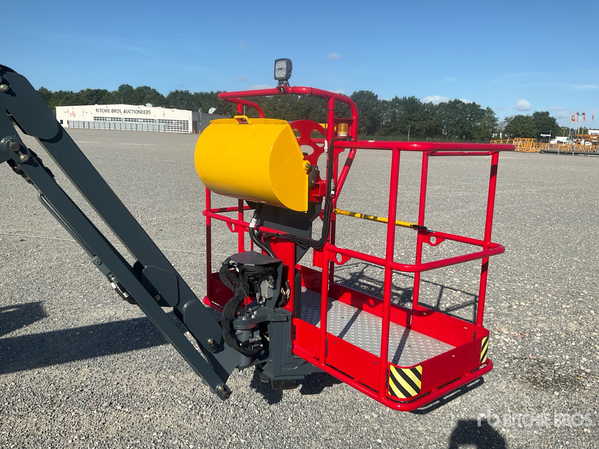 2024 Magni EAB22RT
