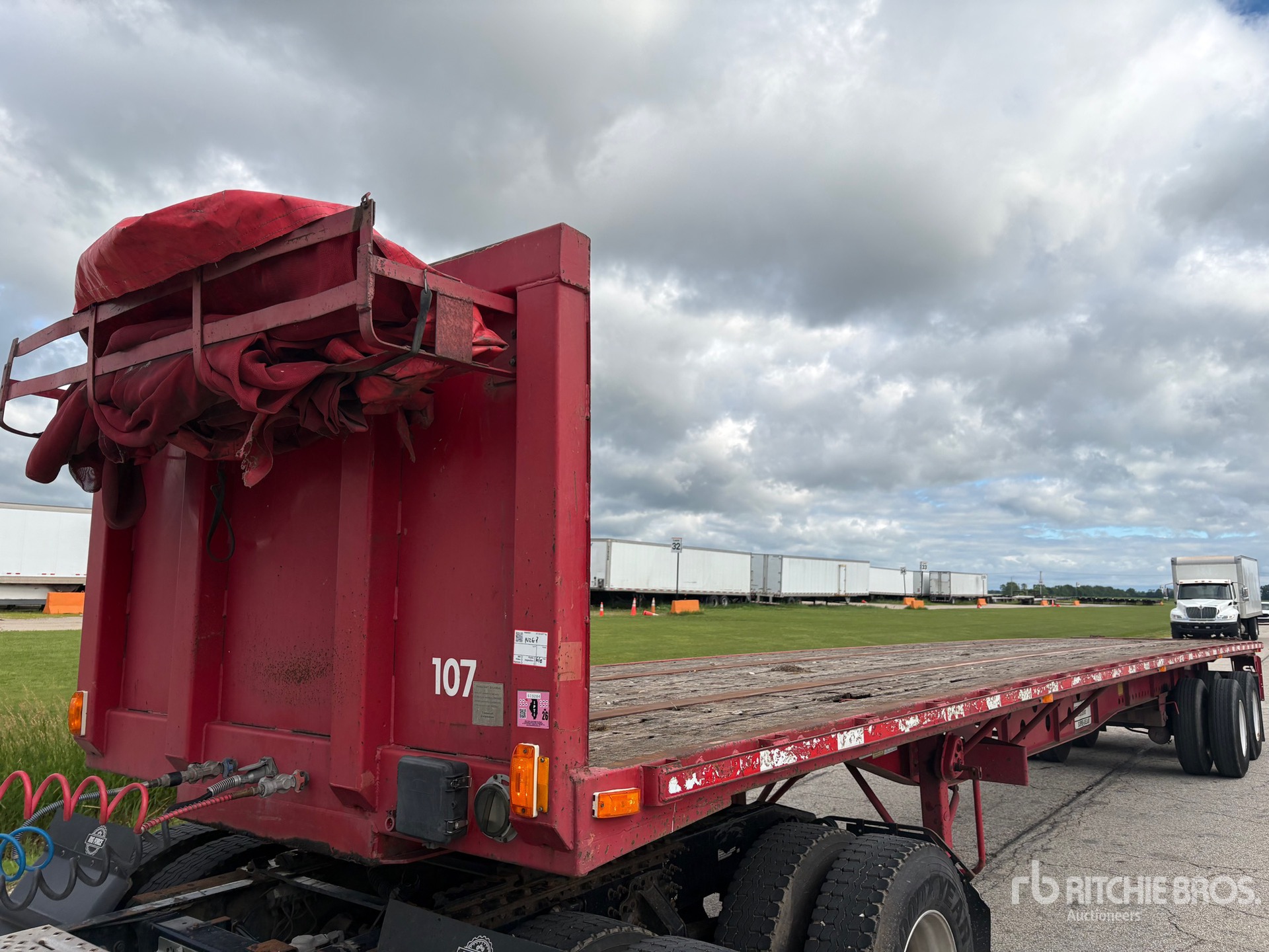 Photo of a 2004 Transcraft 45 ft T/A