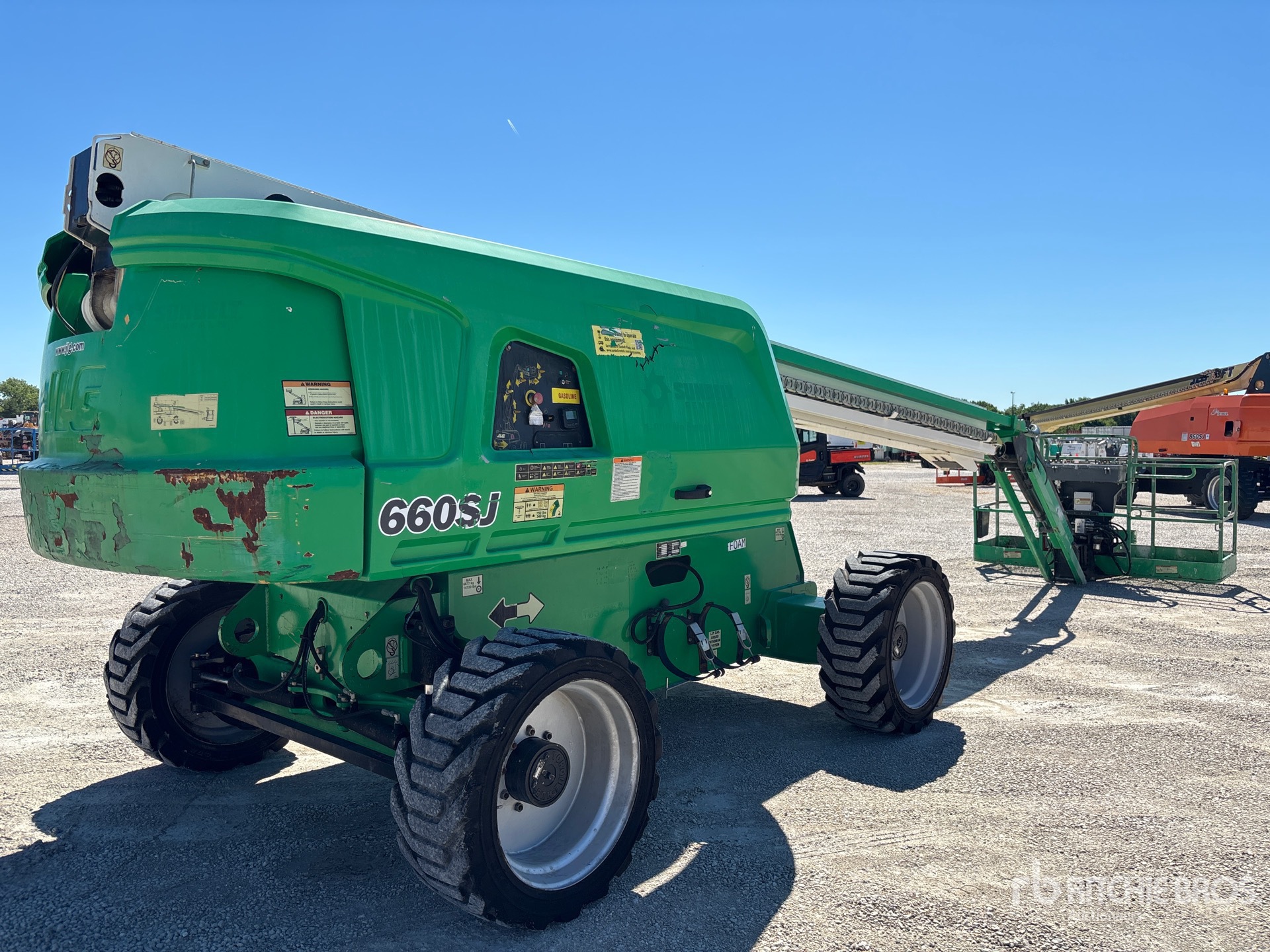 General Appearance with Picture, Right Rear Corner