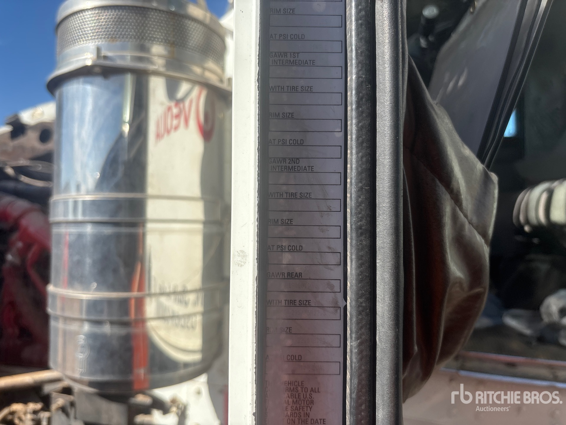2005 Kenworth W900