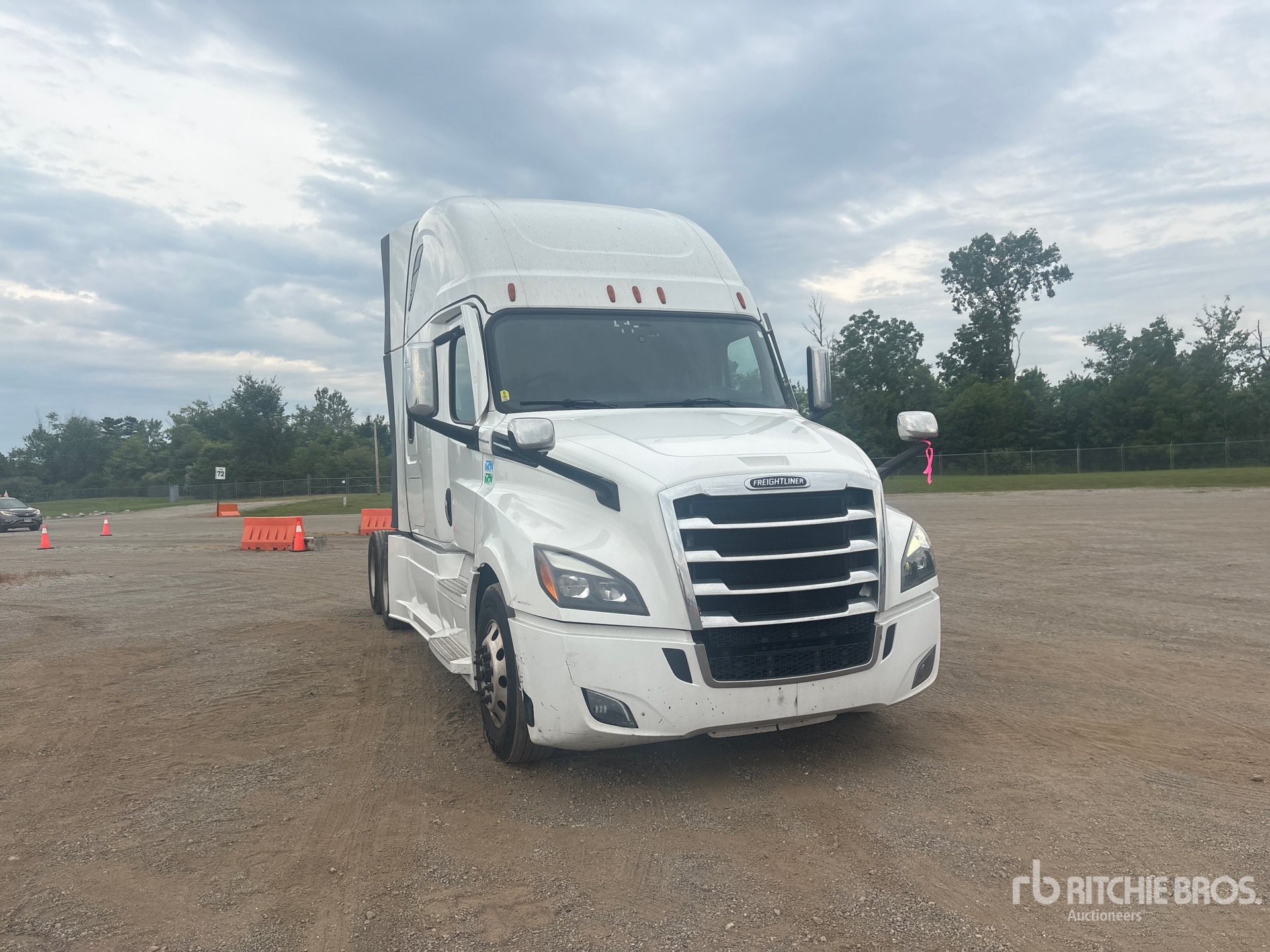 2024 Freightliner CASCADIA 126