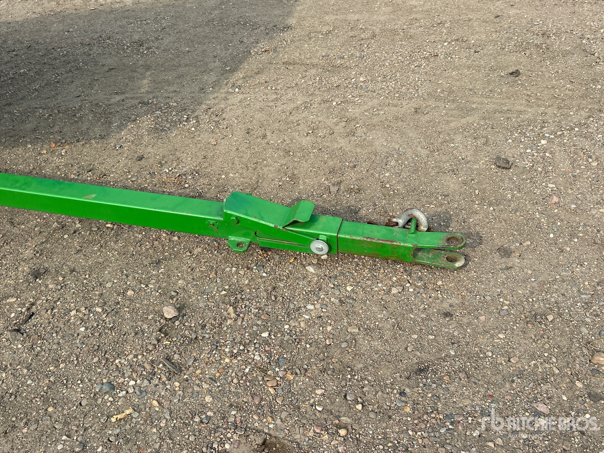 2019 John Deere 745