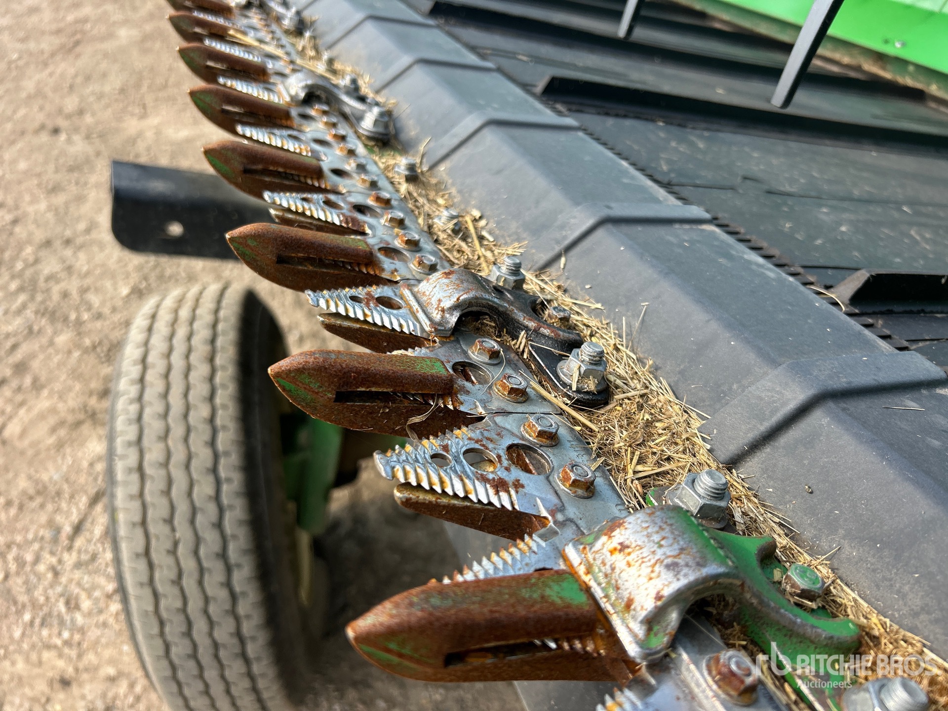 2019 John Deere 745