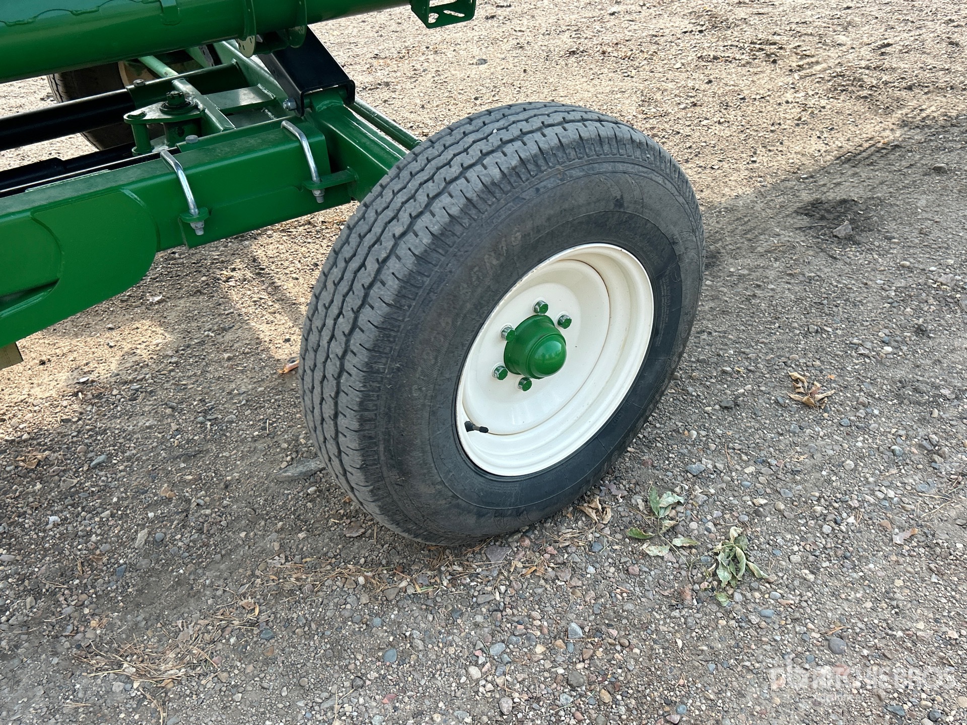 2019 John Deere 745