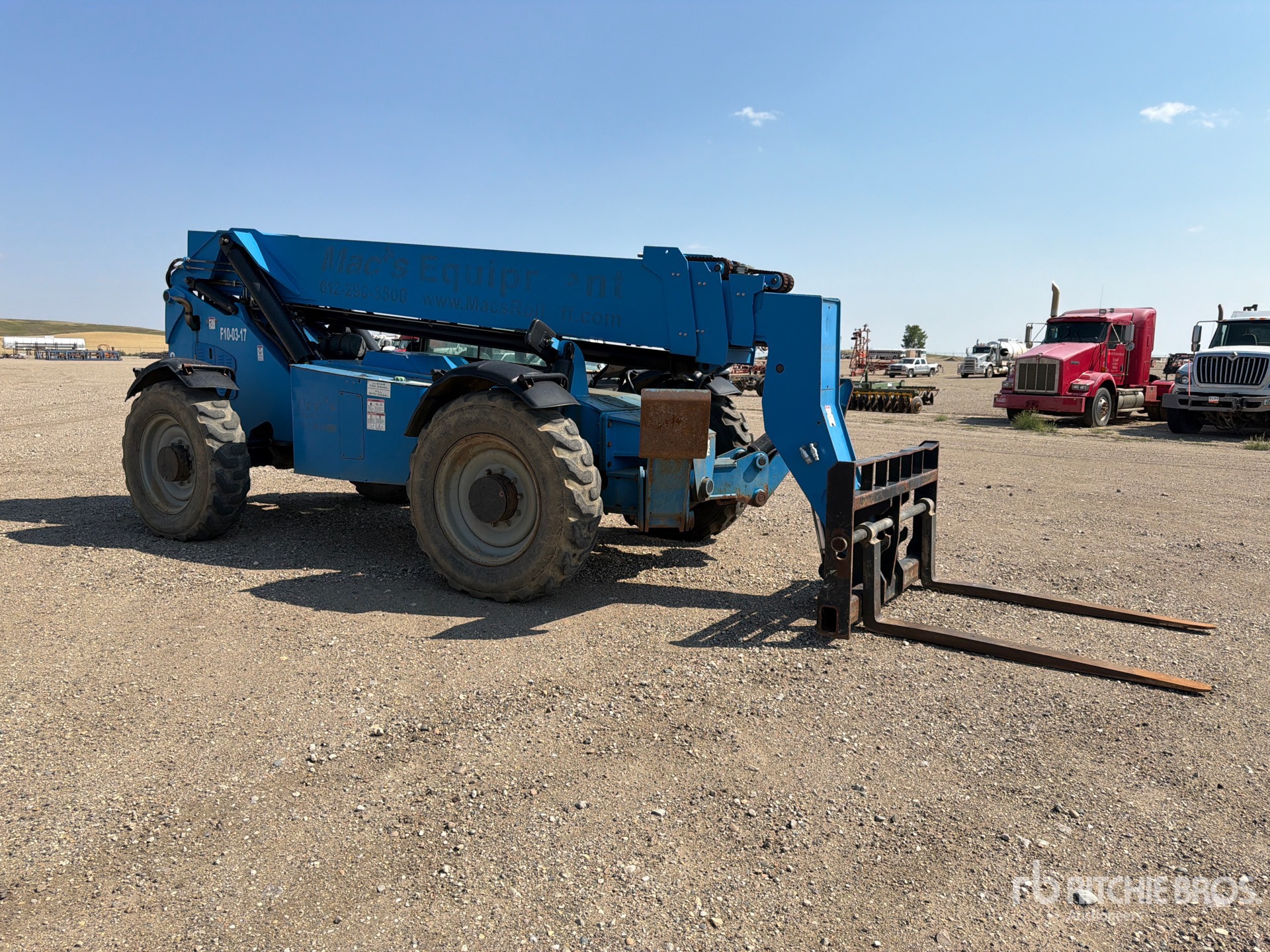 2017 Genie GTH-1056