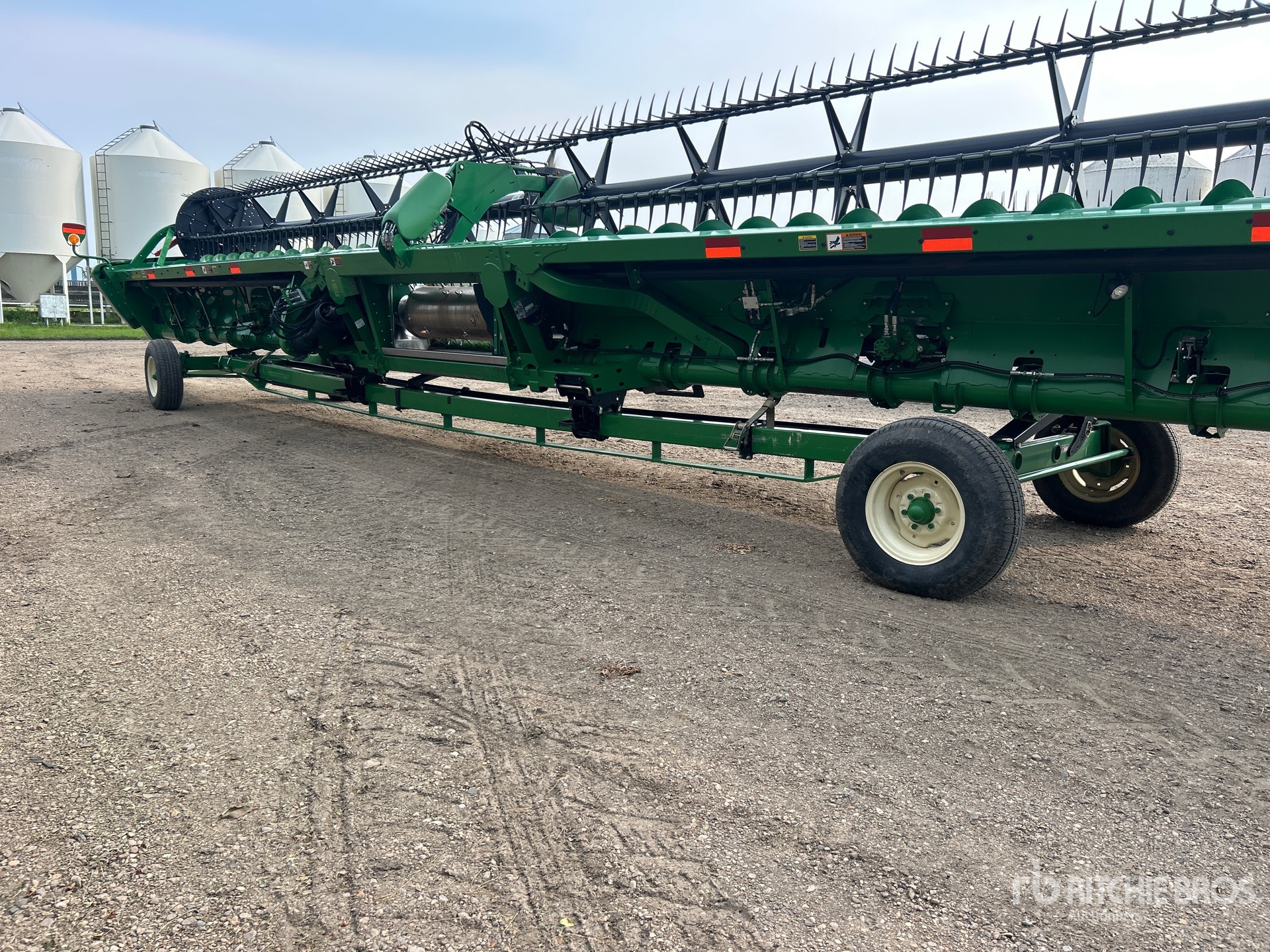 2014 John Deere 645