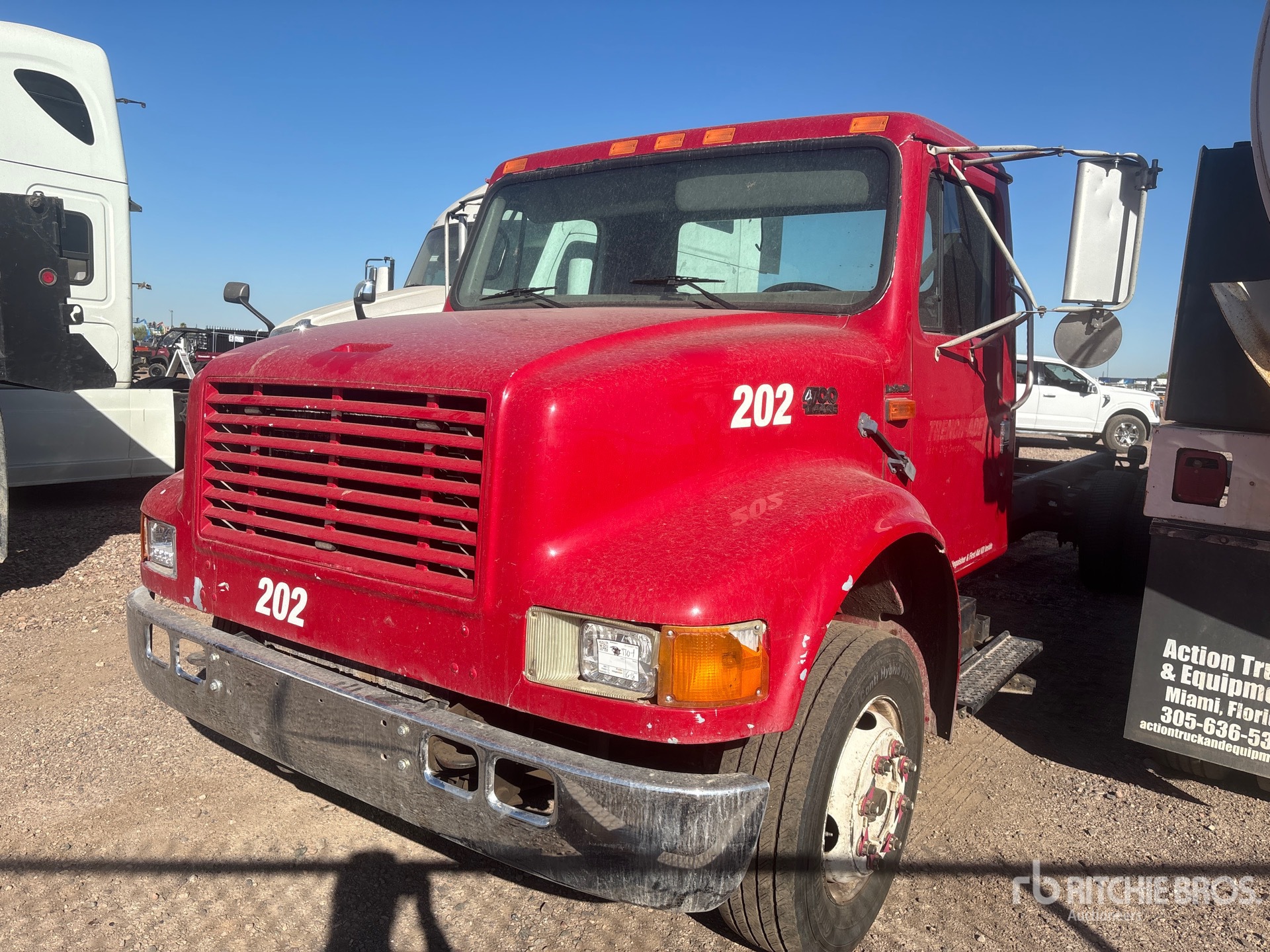 General Appearance with Picture, Left Front Corner