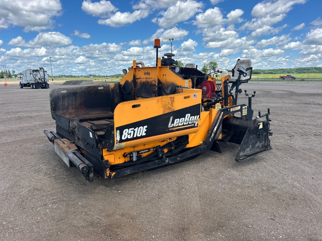 2022 LeeBoy 8510E Track Asphalt Paver 2022 LeeBoy 8510E Track Asphalt Paver