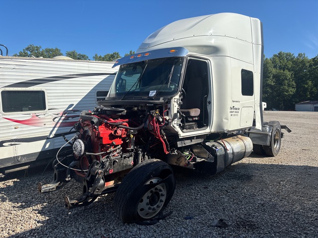 2026 International LT625 6x4 T/A Sleeper Truck Tractor (Inoperable)