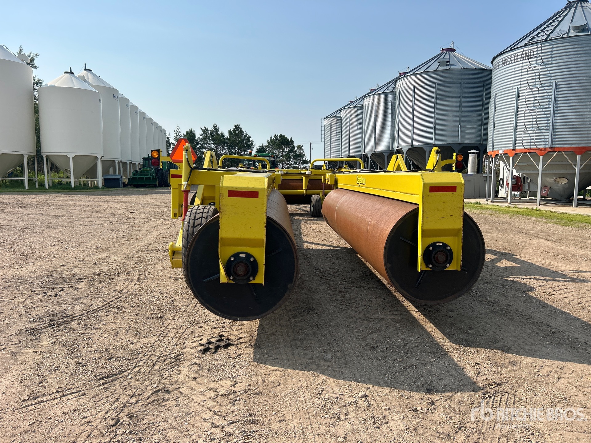 2012 Degelman 85 ft