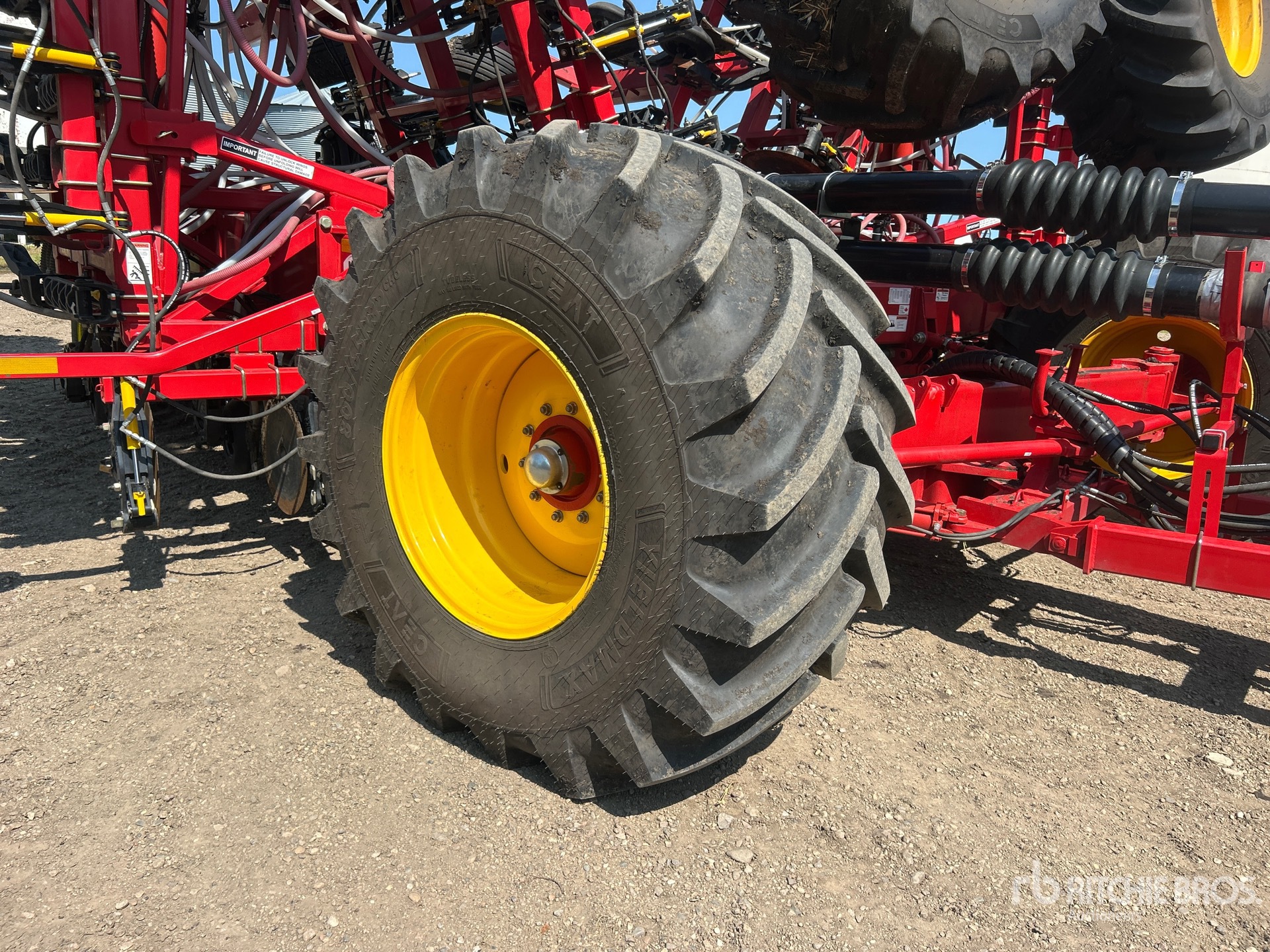 2024 Bourgault 3330