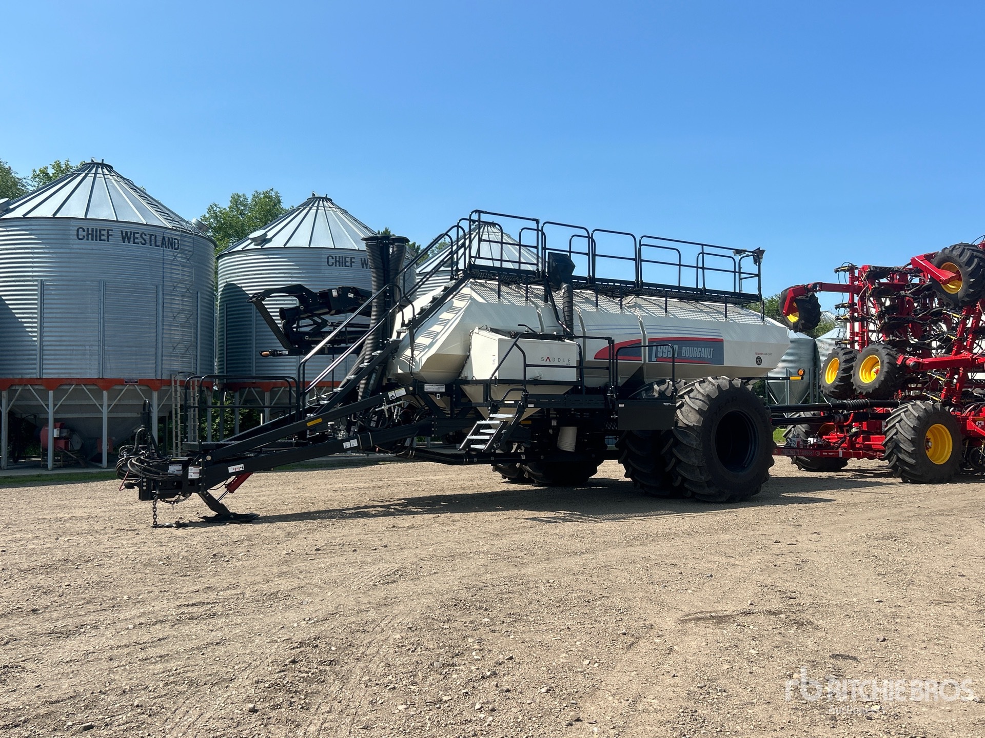 2024 Bourgault 3330