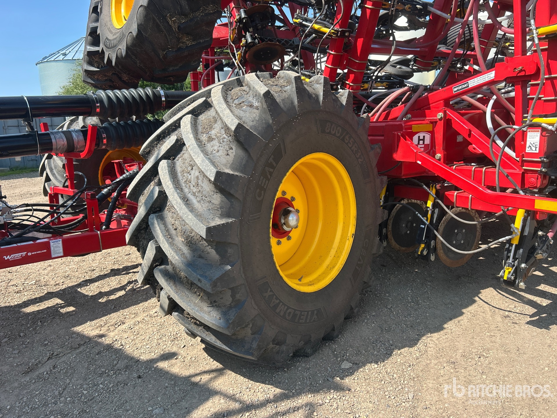 2024 Bourgault 3330
