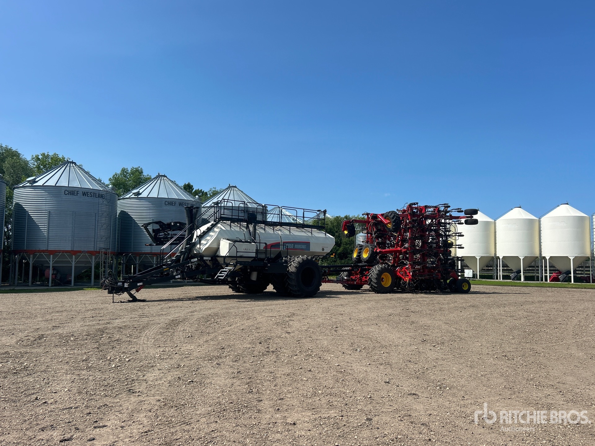 2024 Bourgault 3330