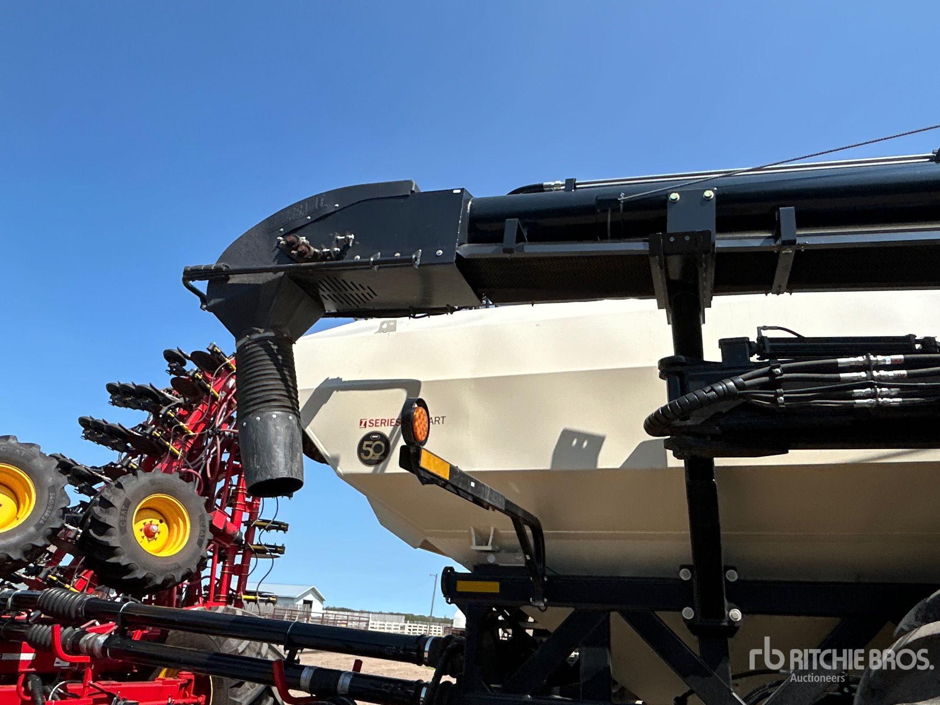 2024 Bourgault 3330