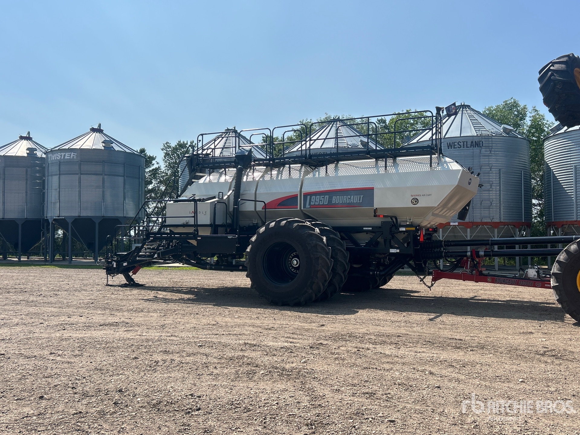 2024 Bourgault 3330