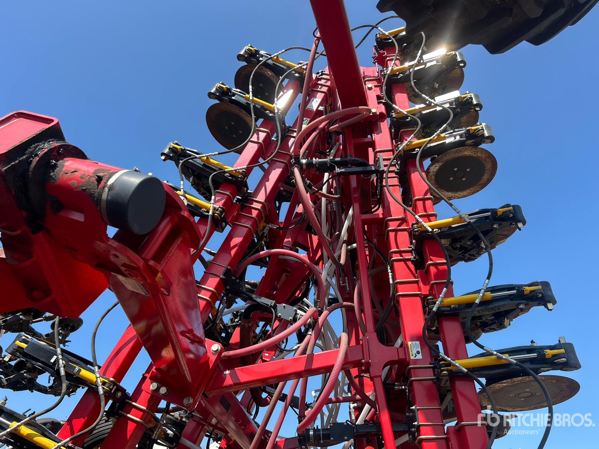 2024 Bourgault 3330