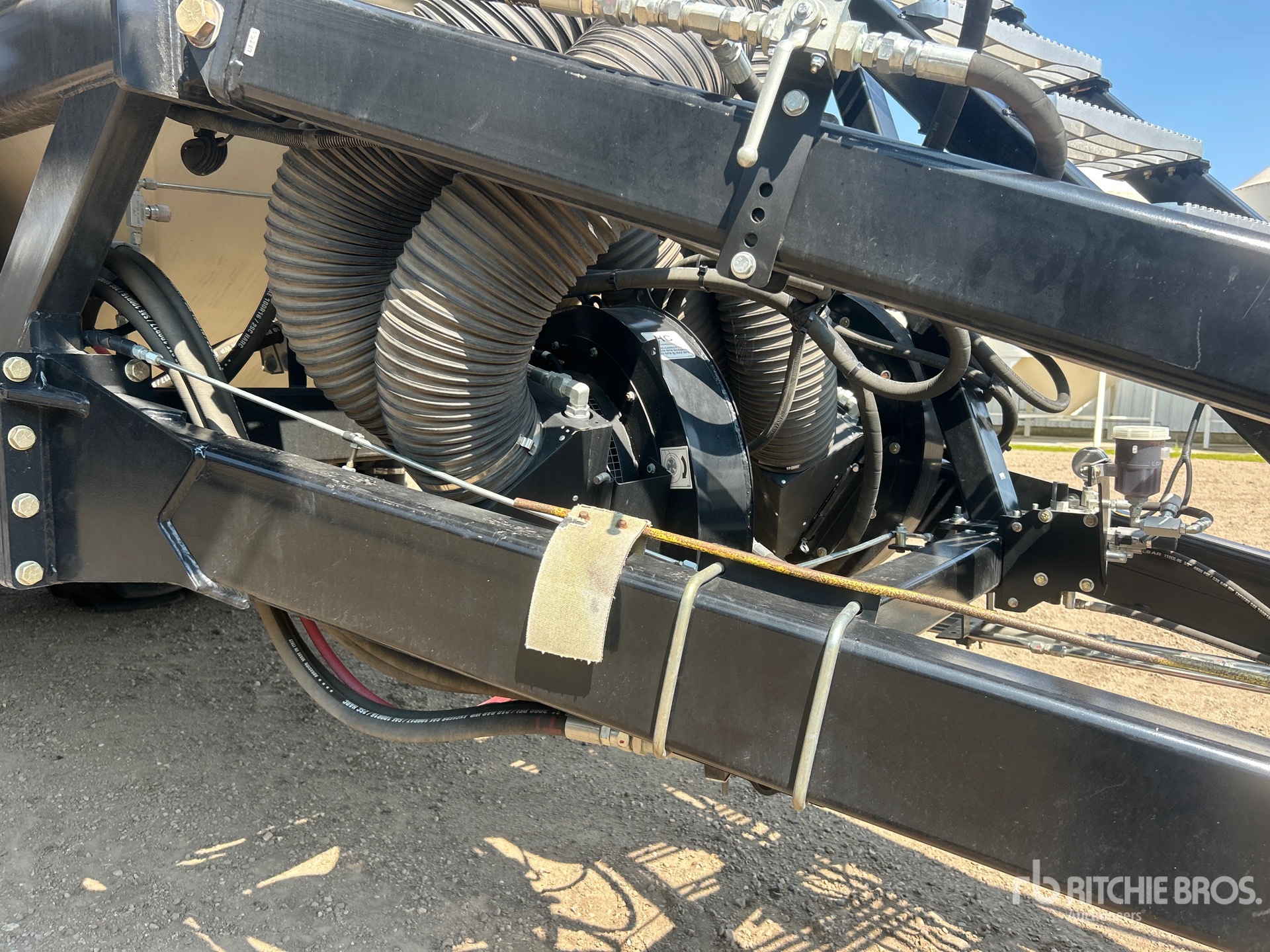 2024 Bourgault 3330
