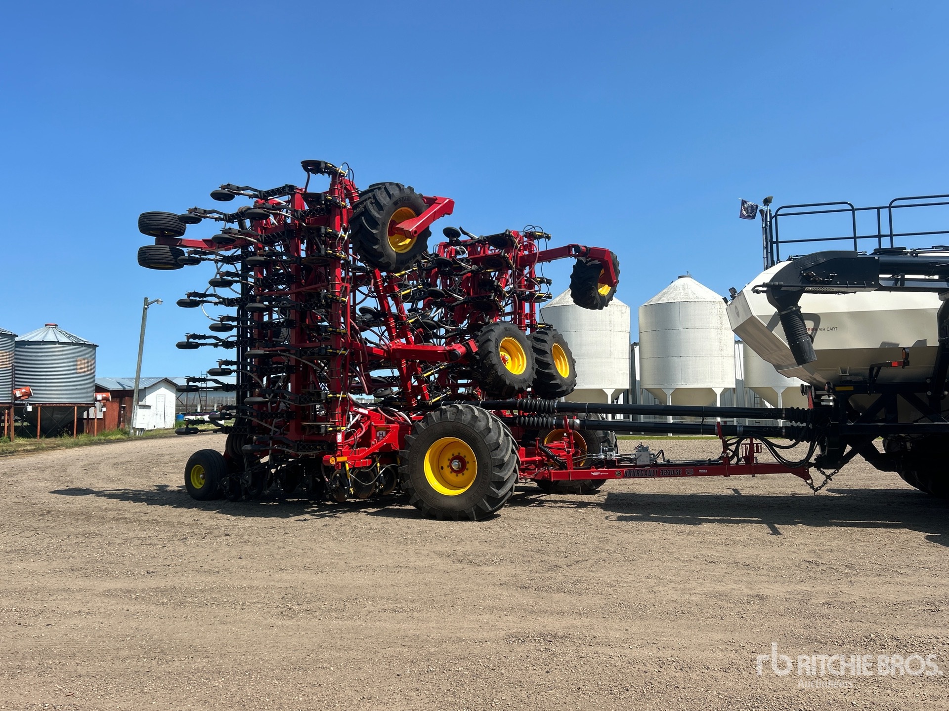 2024 Bourgault 3330