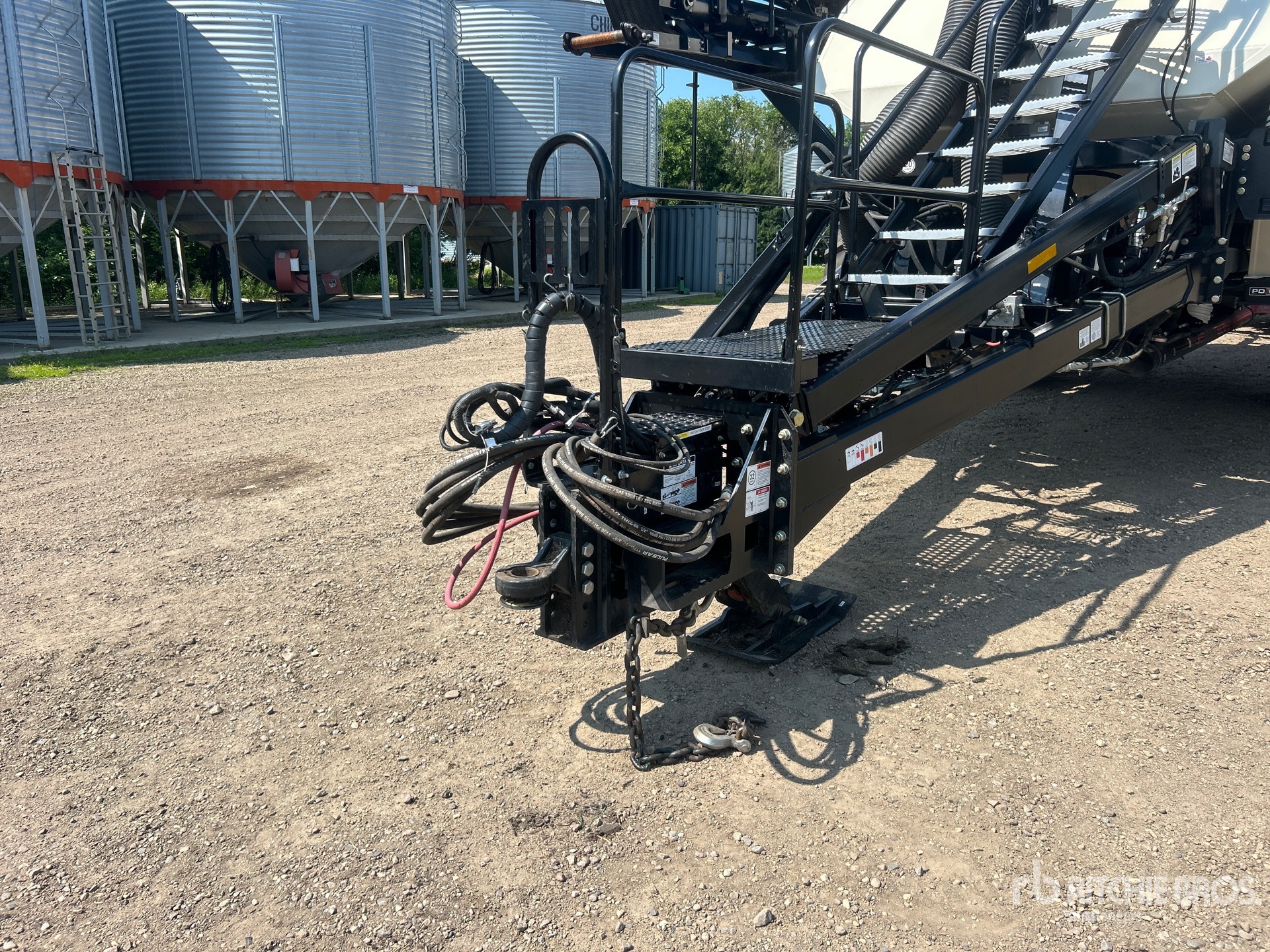 2024 Bourgault 3330