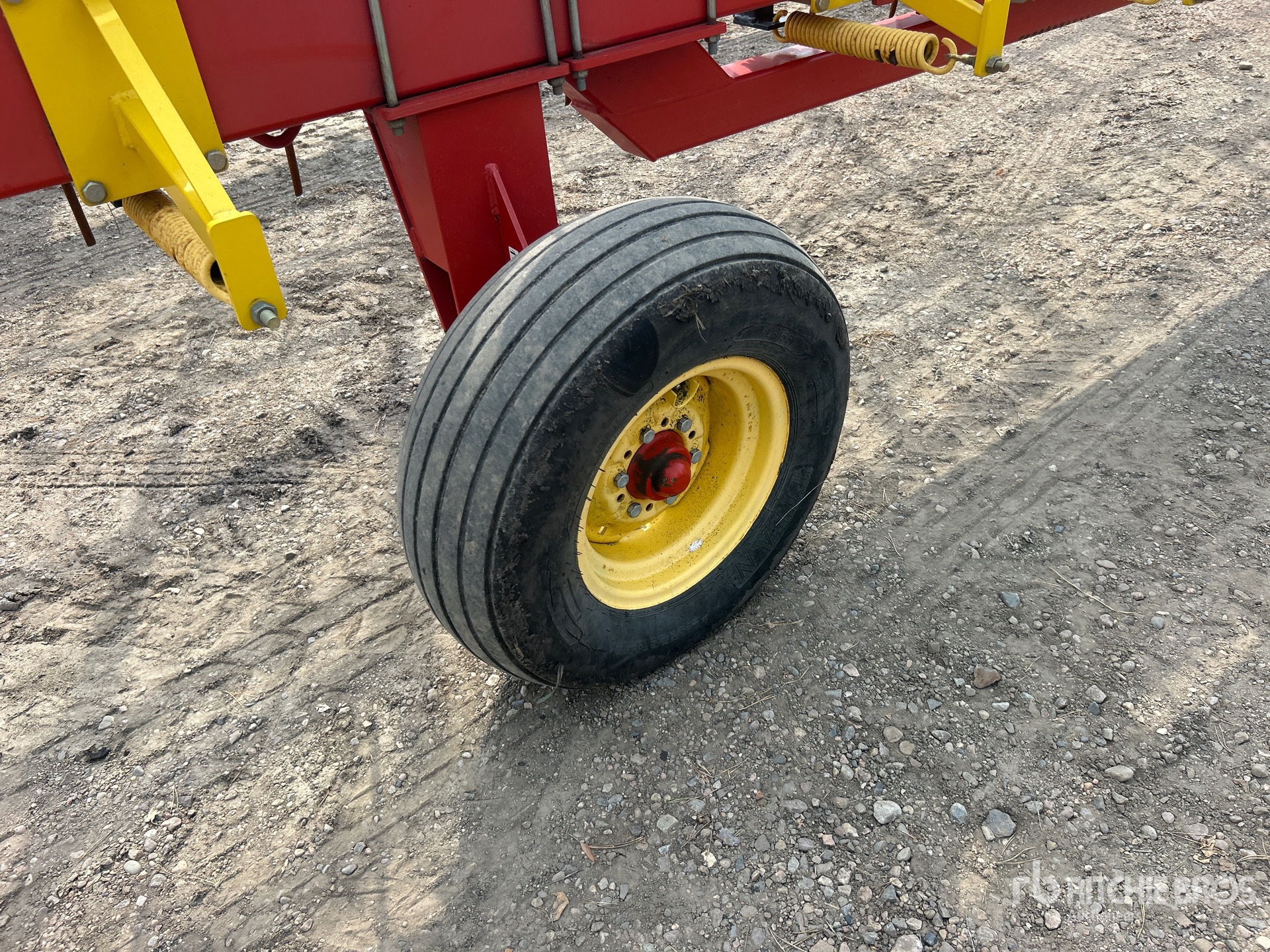 2011 Bourgault 7200