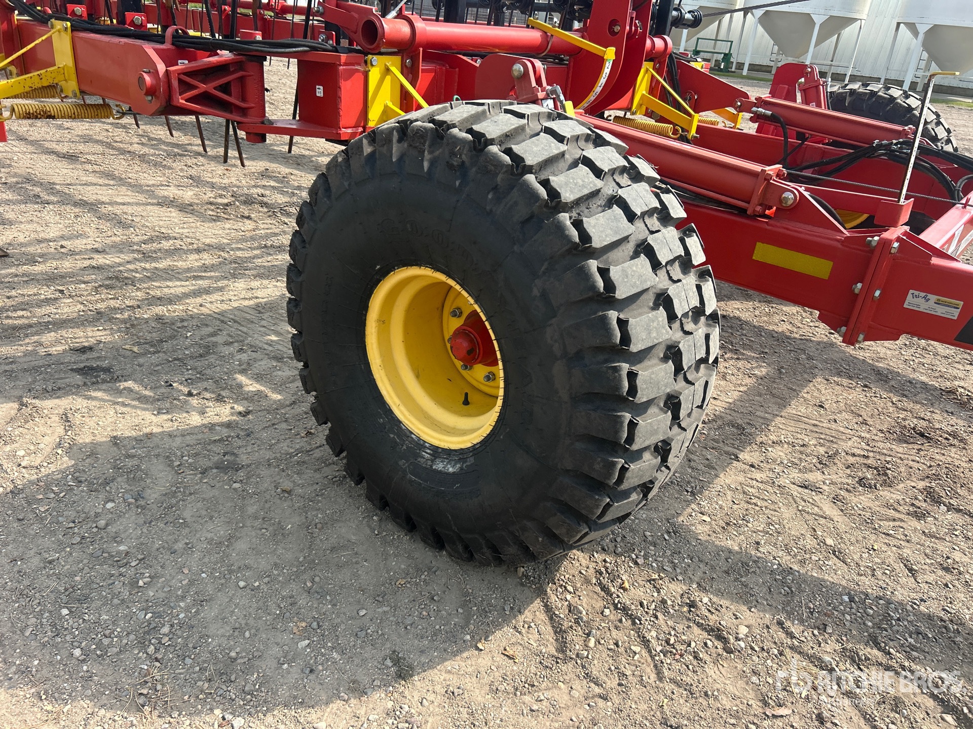2011 Bourgault 7200