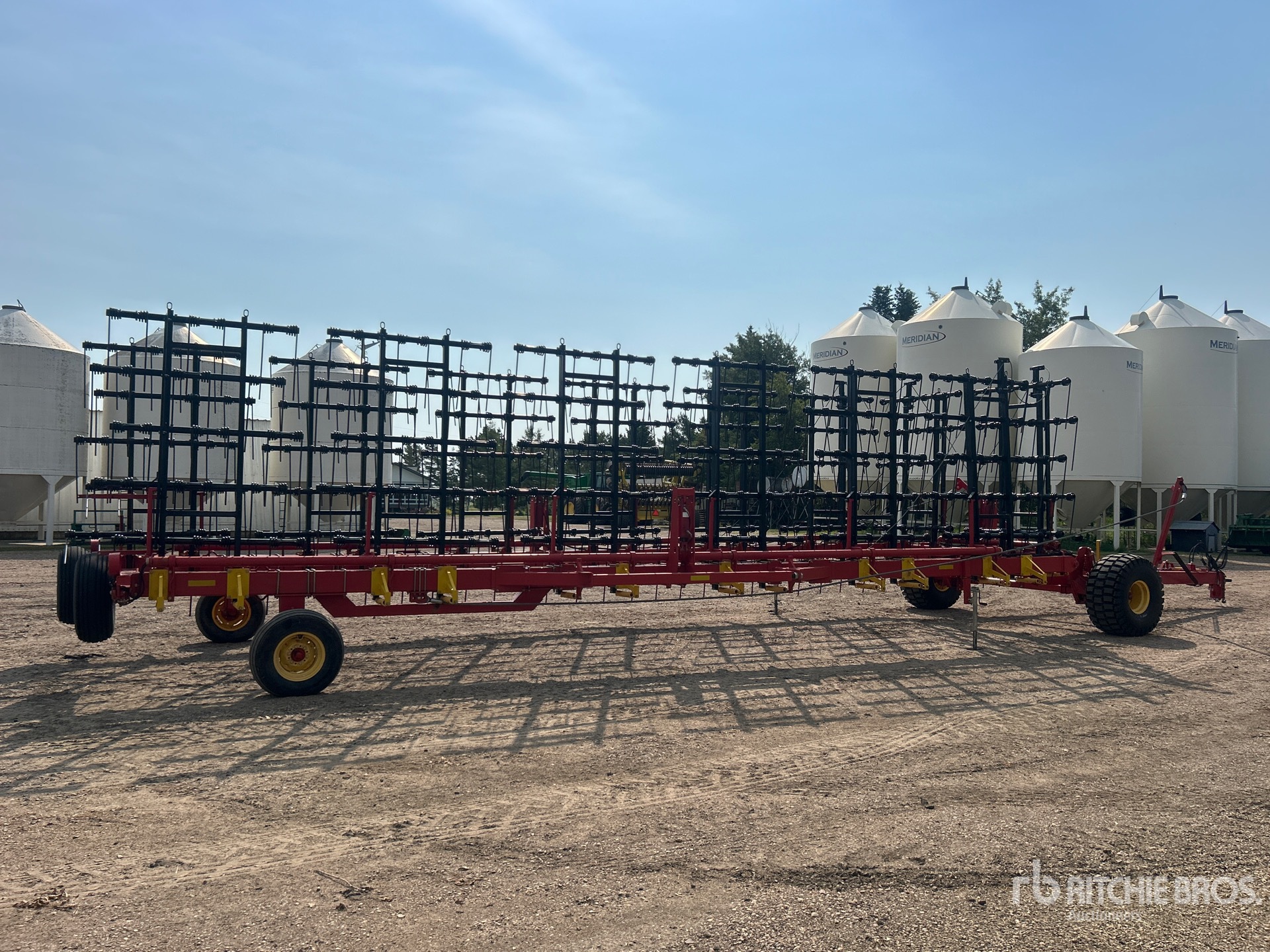2011 Bourgault 7200