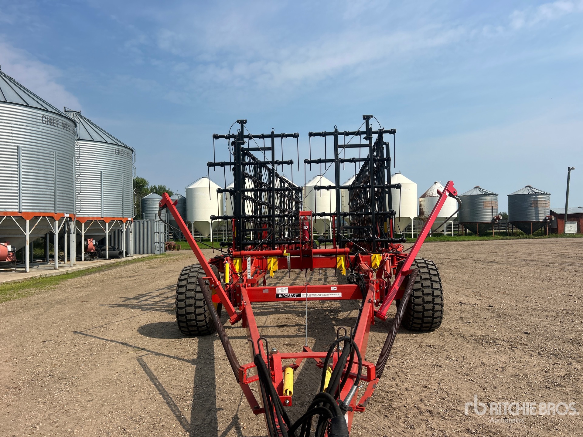 2011 Bourgault 7200