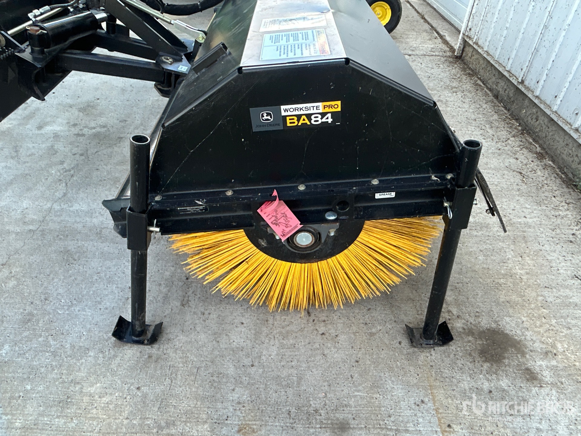 John Deere BA84