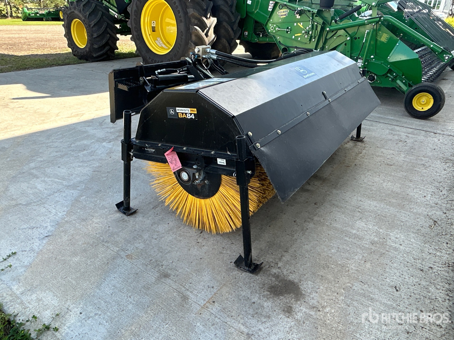 John Deere BA84