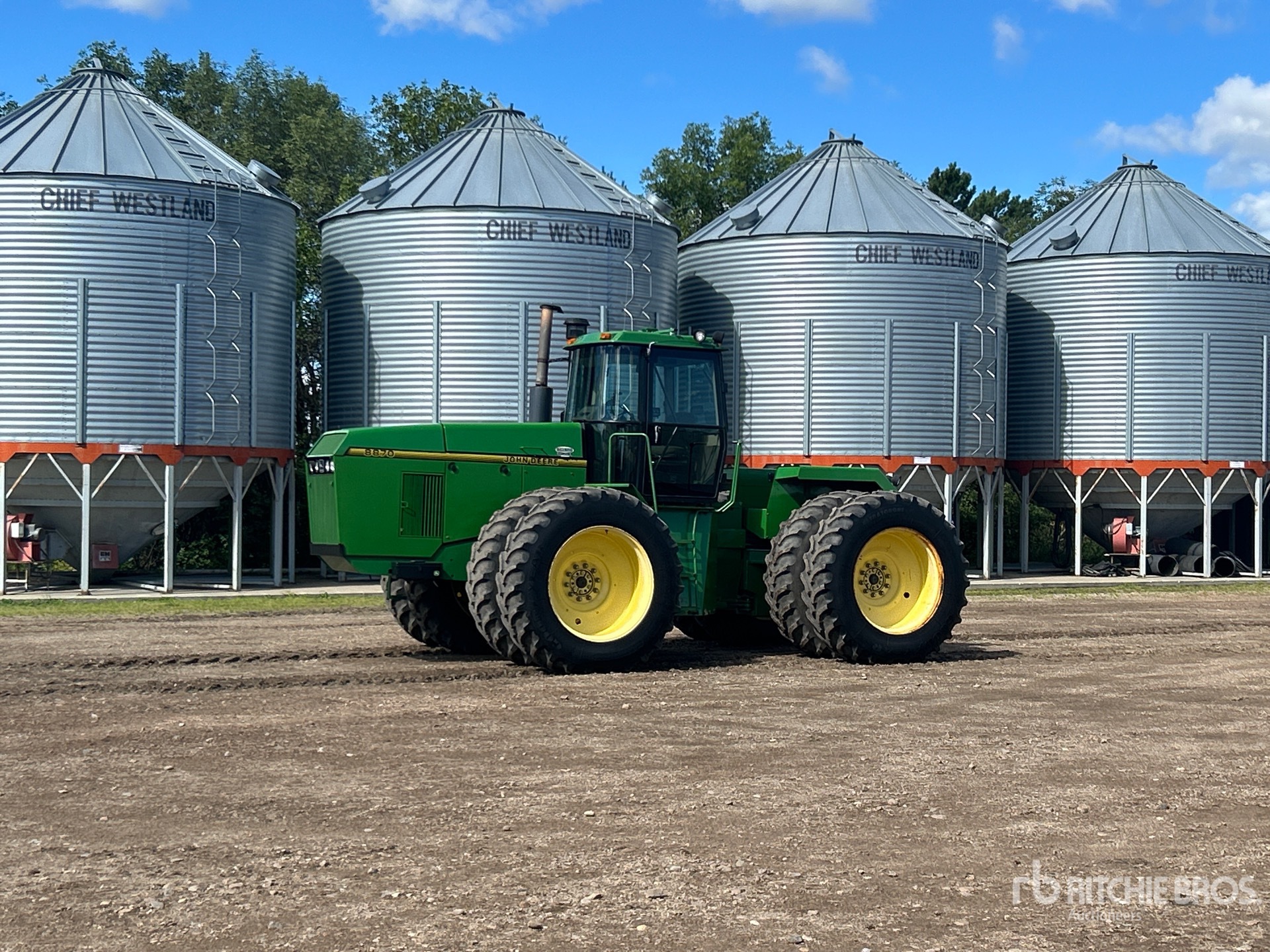 1996 John Deere 8870