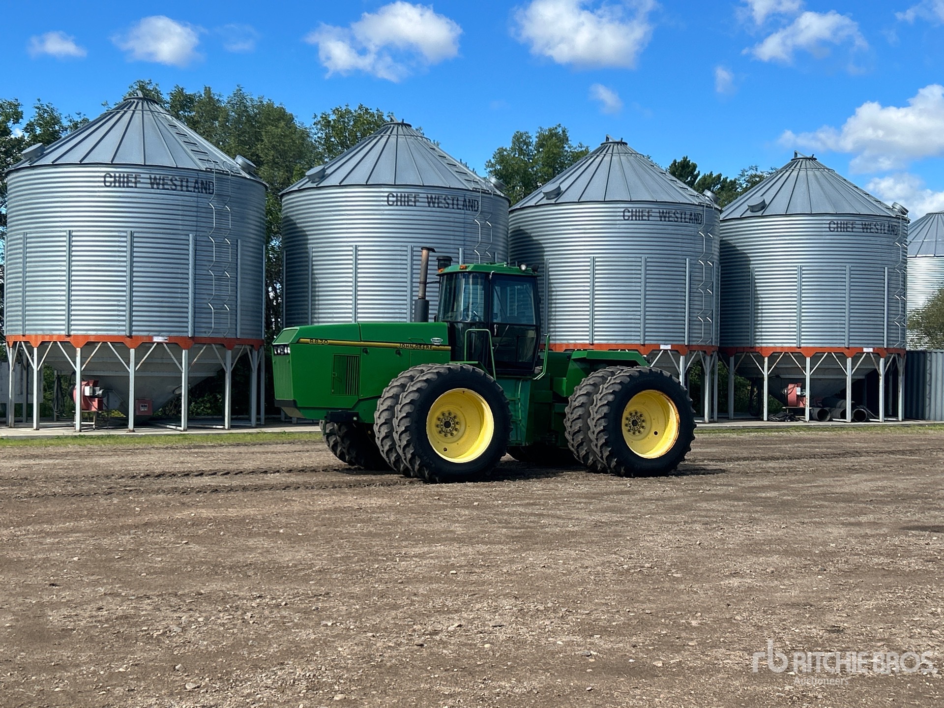 1996 John Deere 8870