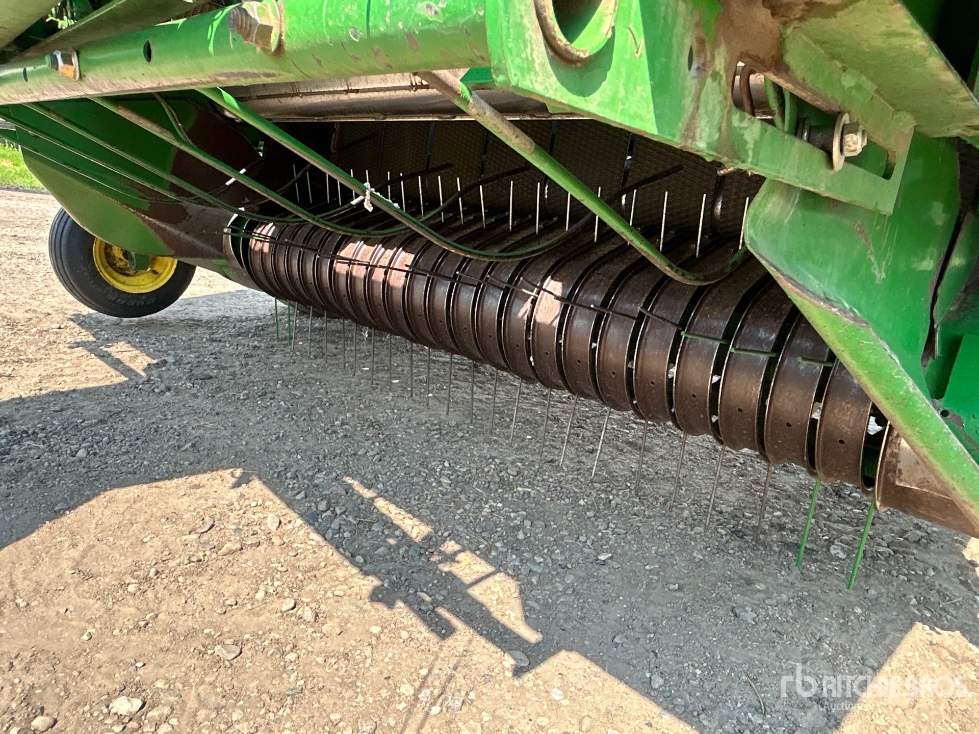 1995 John Deere 535