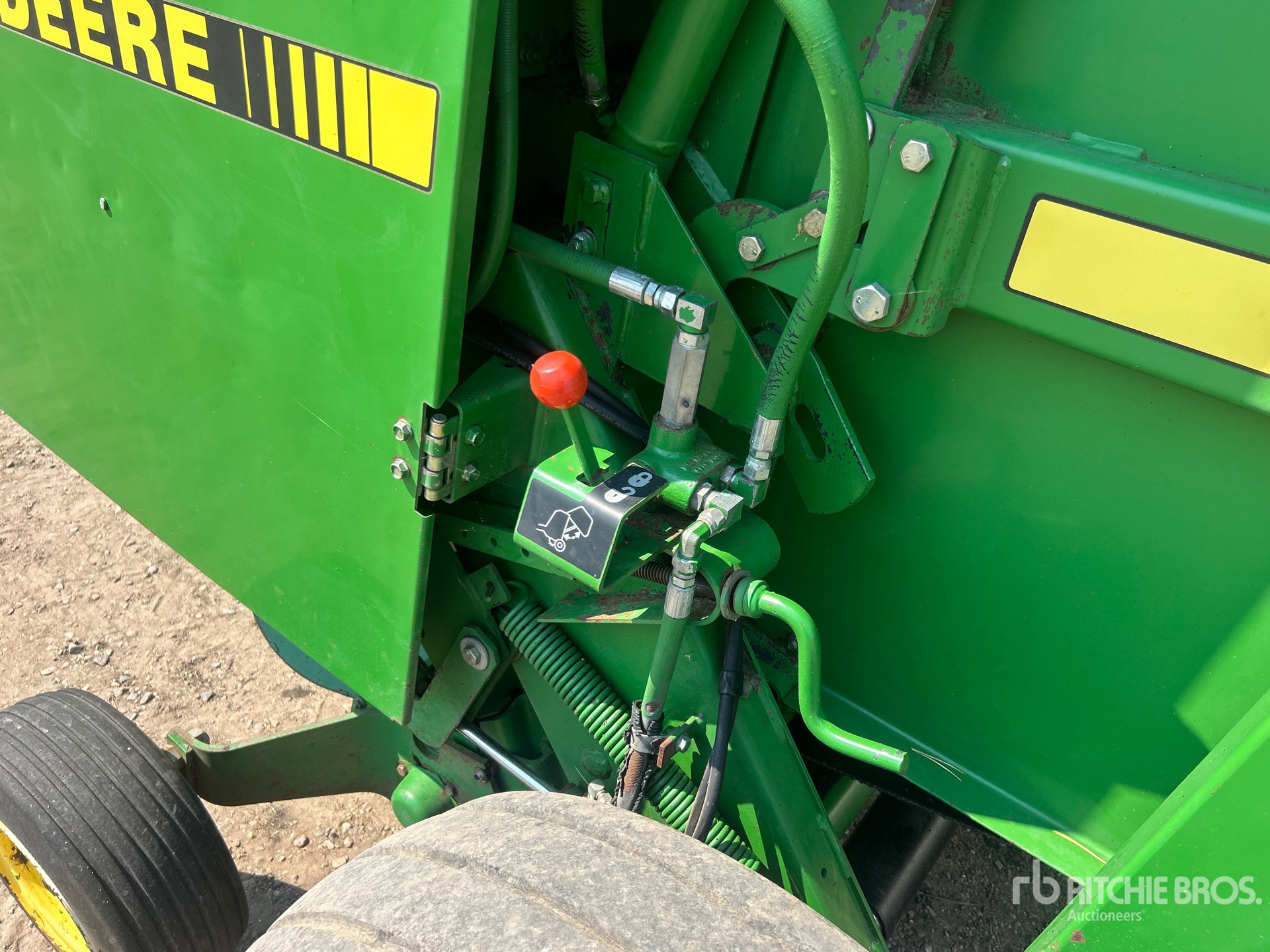 1995 John Deere 535