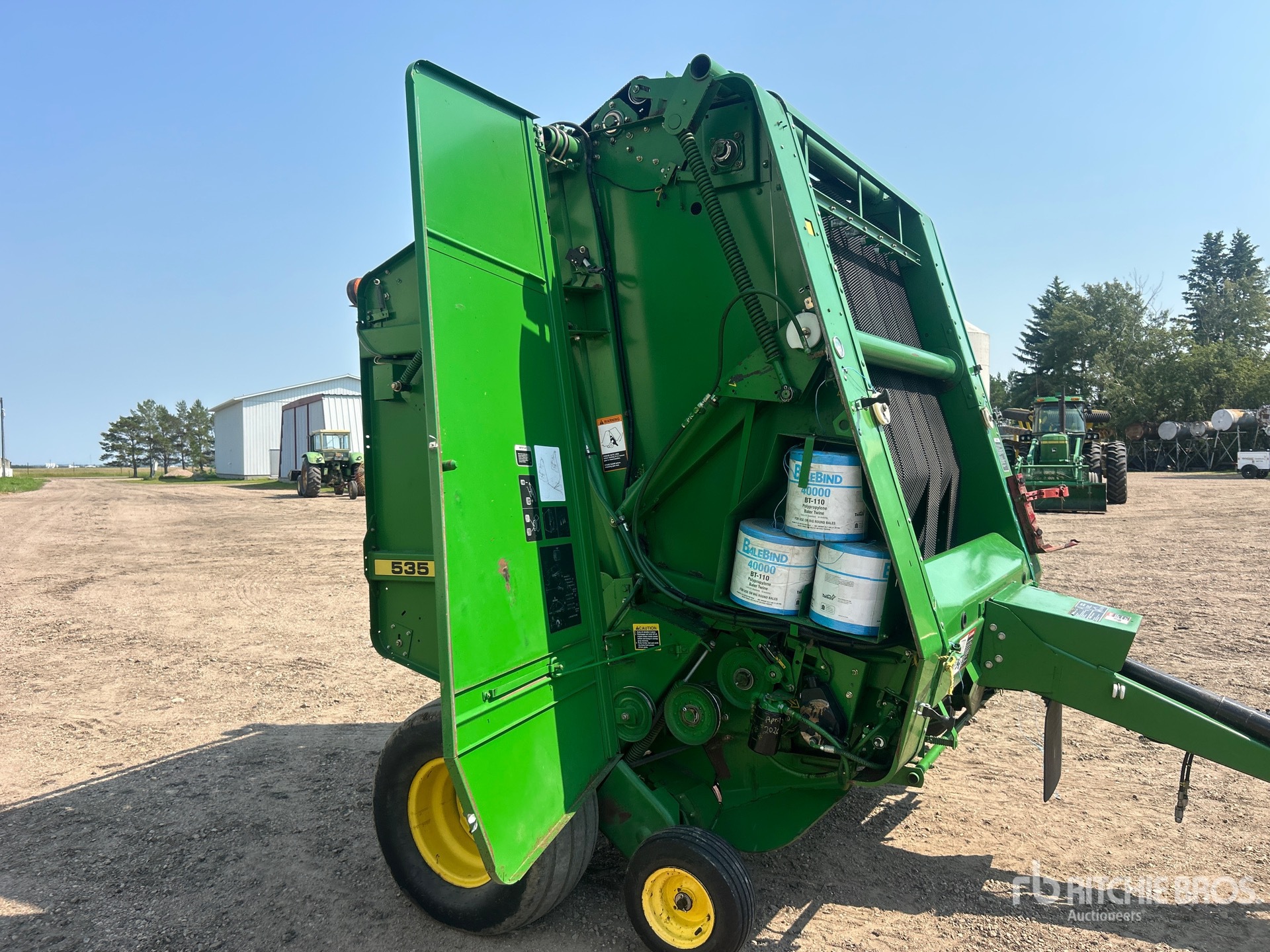 1995 John Deere 535